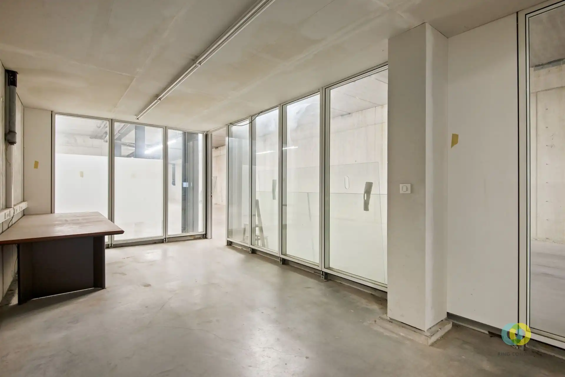 Kantoren met opslagplaats foto 13