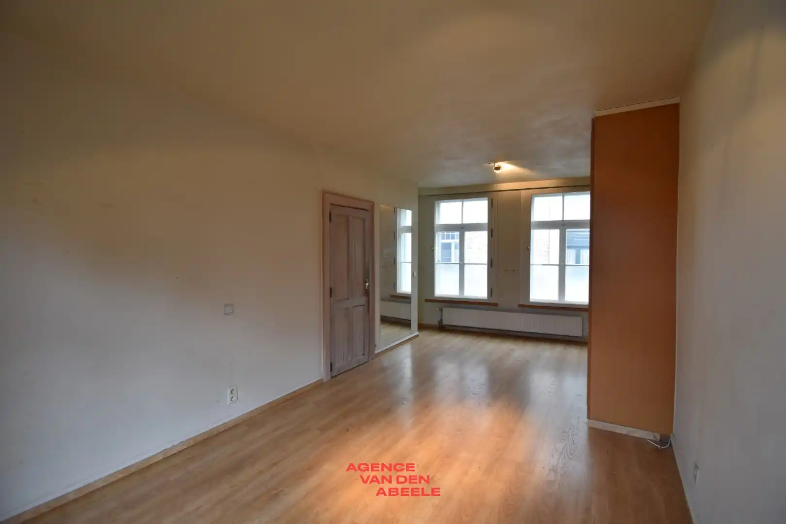 Klassevolle woning met 3 slaapkamers en tuin te Brugge  foto 12