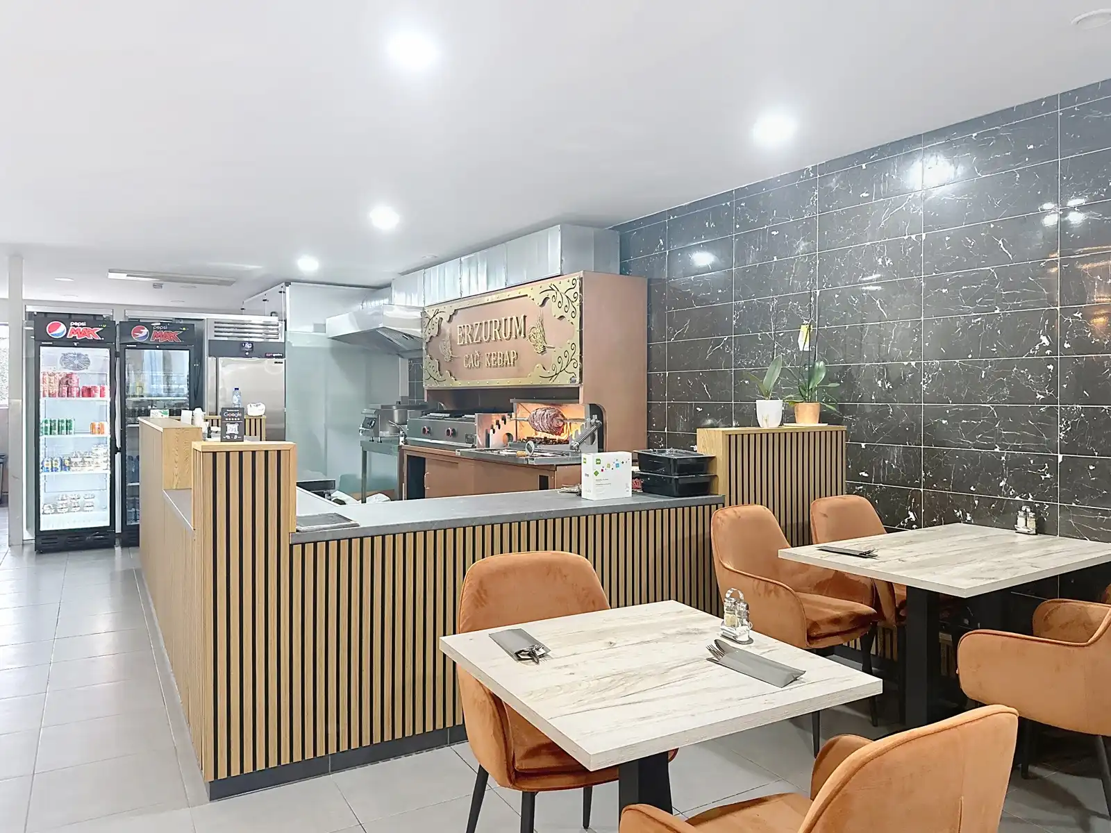 Commercieel pand in winkelcentrum Aartselaar foto 11