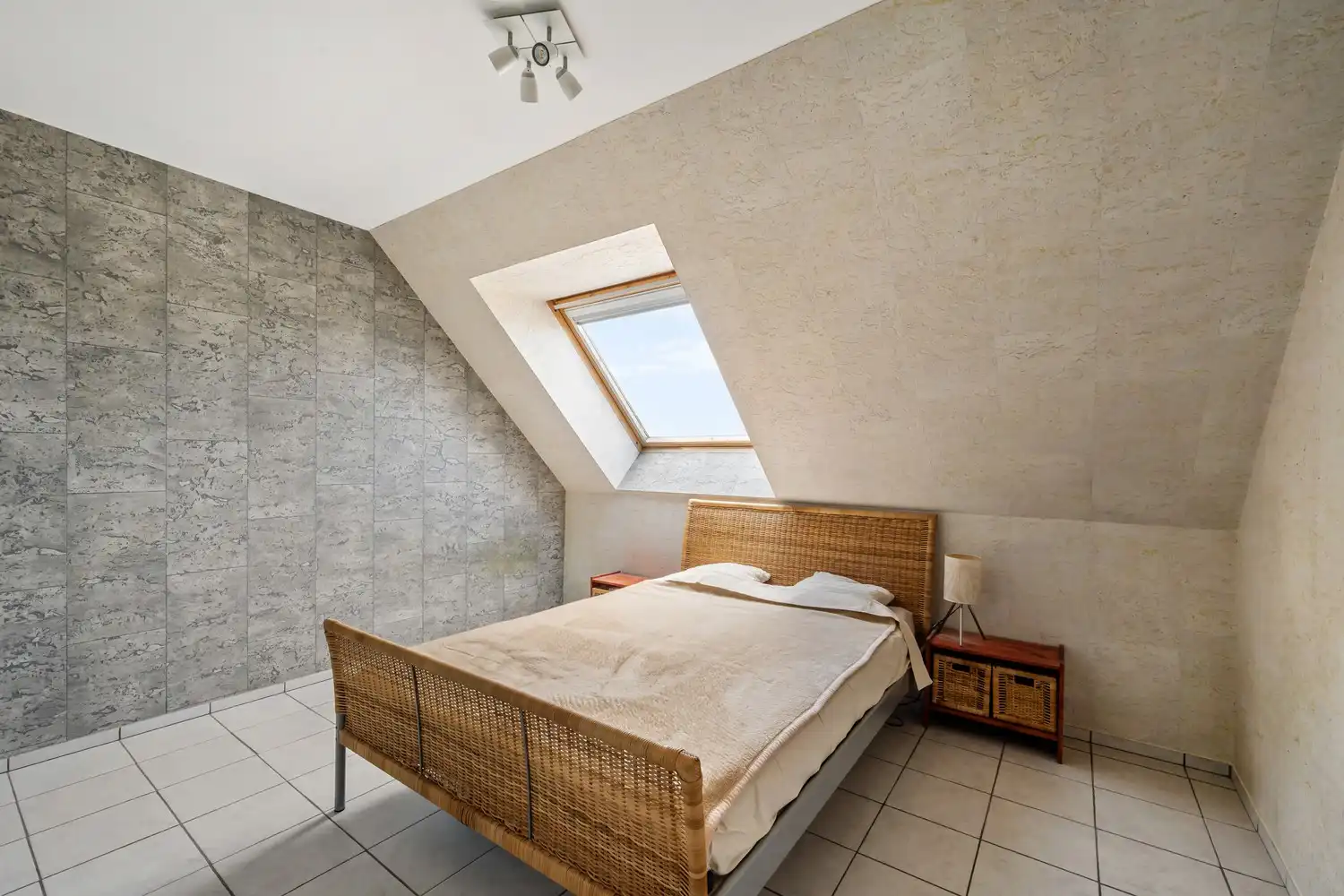 Ruim en lichtrijk appartement van 110 m² met terras, parking en 2 slaapkamers in Ninove foto 13