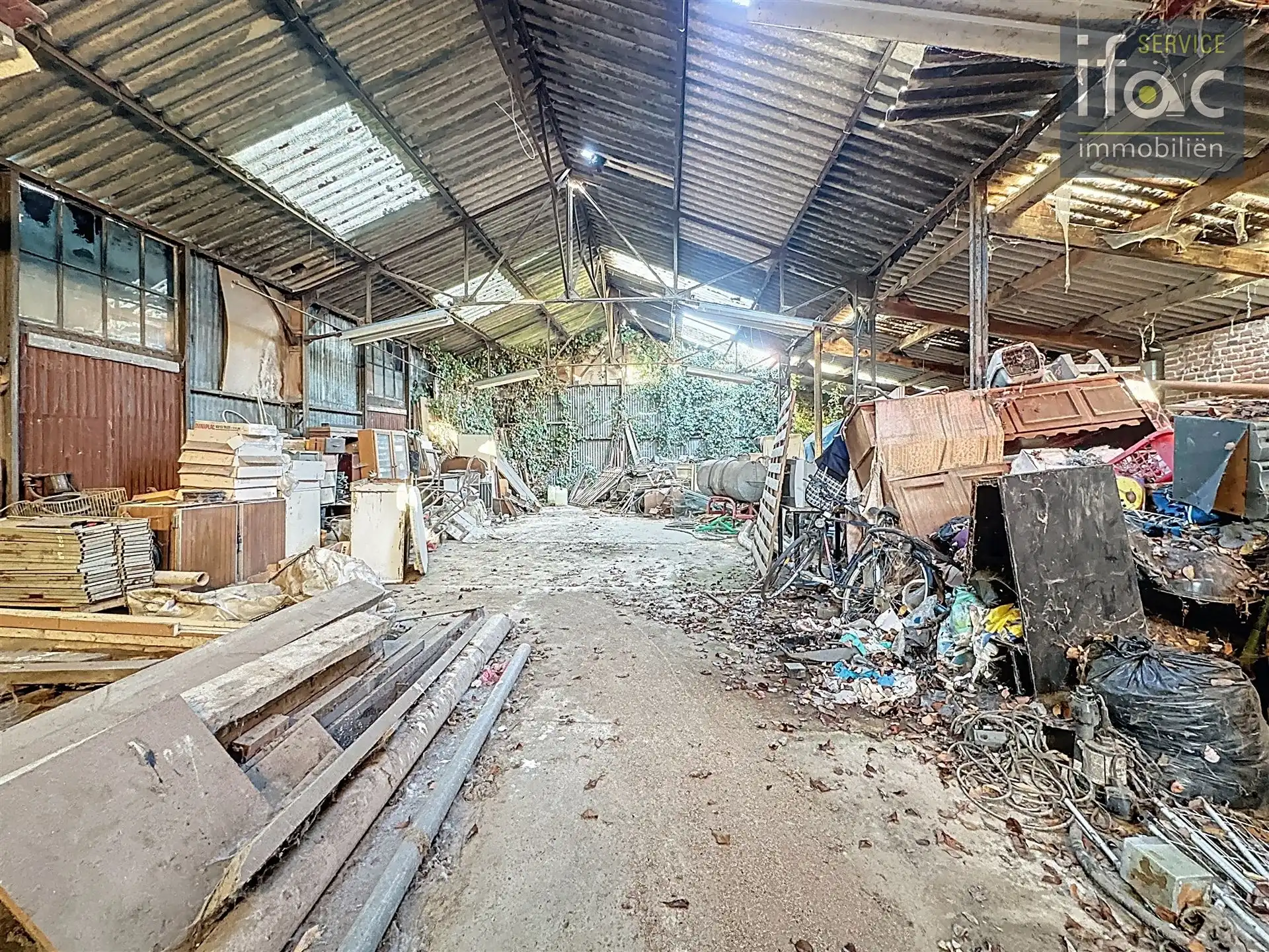 Multifunctionele loods van maar liefst +/- 600m² foto 3