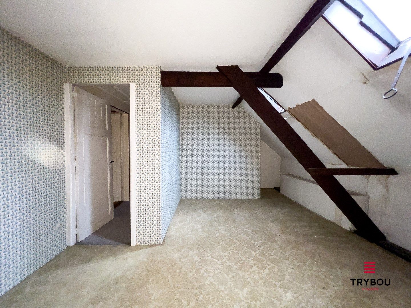 Te renoveren woning in centrum van Houthulst op perceel van 1042m² foto 13