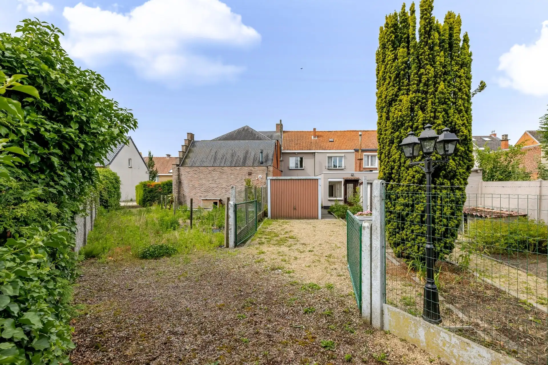 Ruime gezinswoning met 4 slaapkamers, tuin en garage in Wetteren foto 24