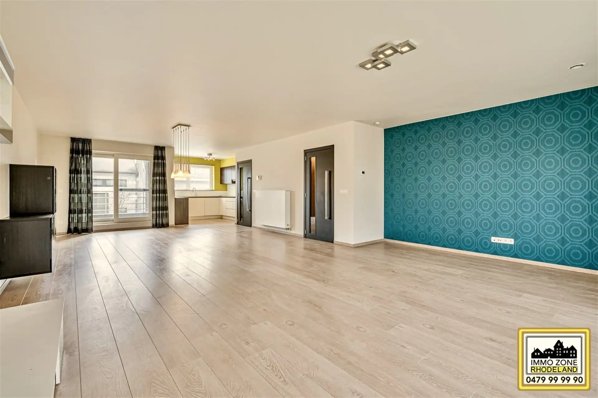 Prachtige instapklare woning met 4 slpks, garage en tuin foto 5
