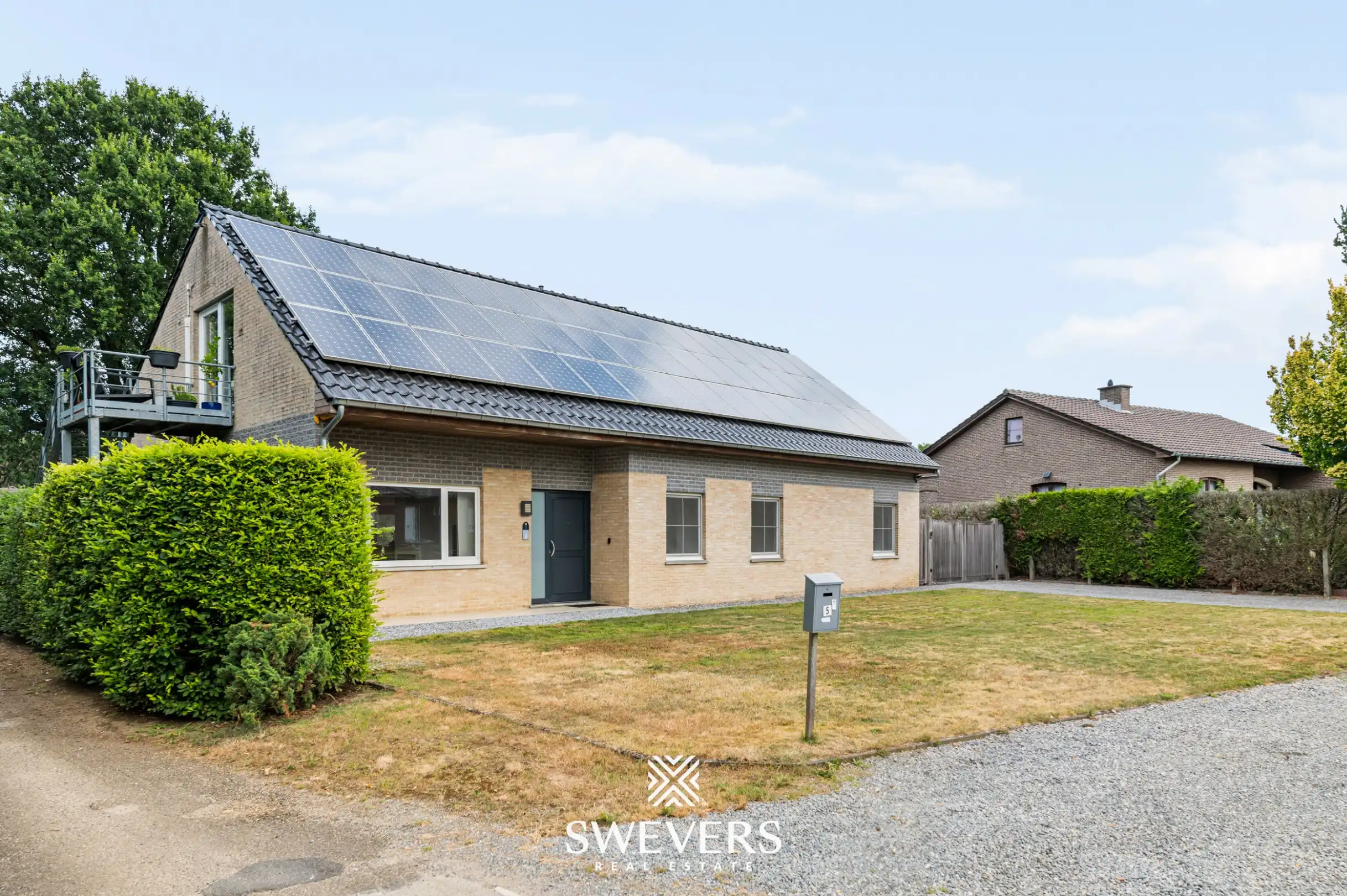 Instapklaar gelijkvloers appartement met ruime privatieve tuin, poolhouse en carport in Heusden-Zolder foto 36