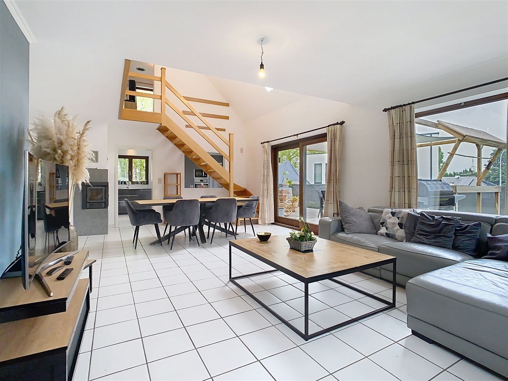 Mooie woning, 3 slpks, terrassen, jacuzzi, tuin, 10a 82ca foto 11