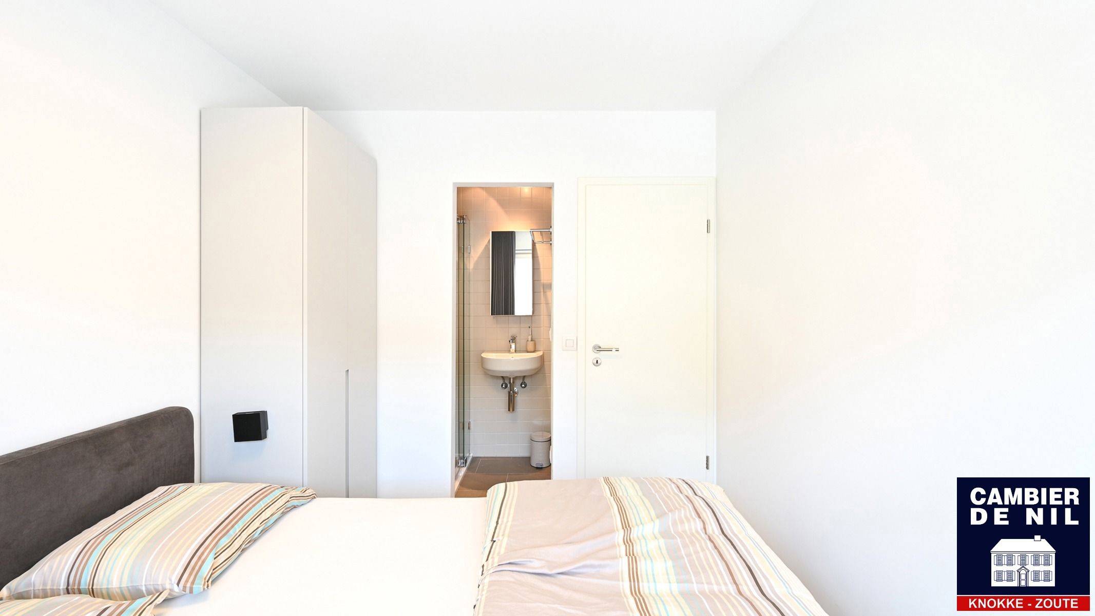 Super aangenaam appartement in recente residentie met brede gevel  foto 17