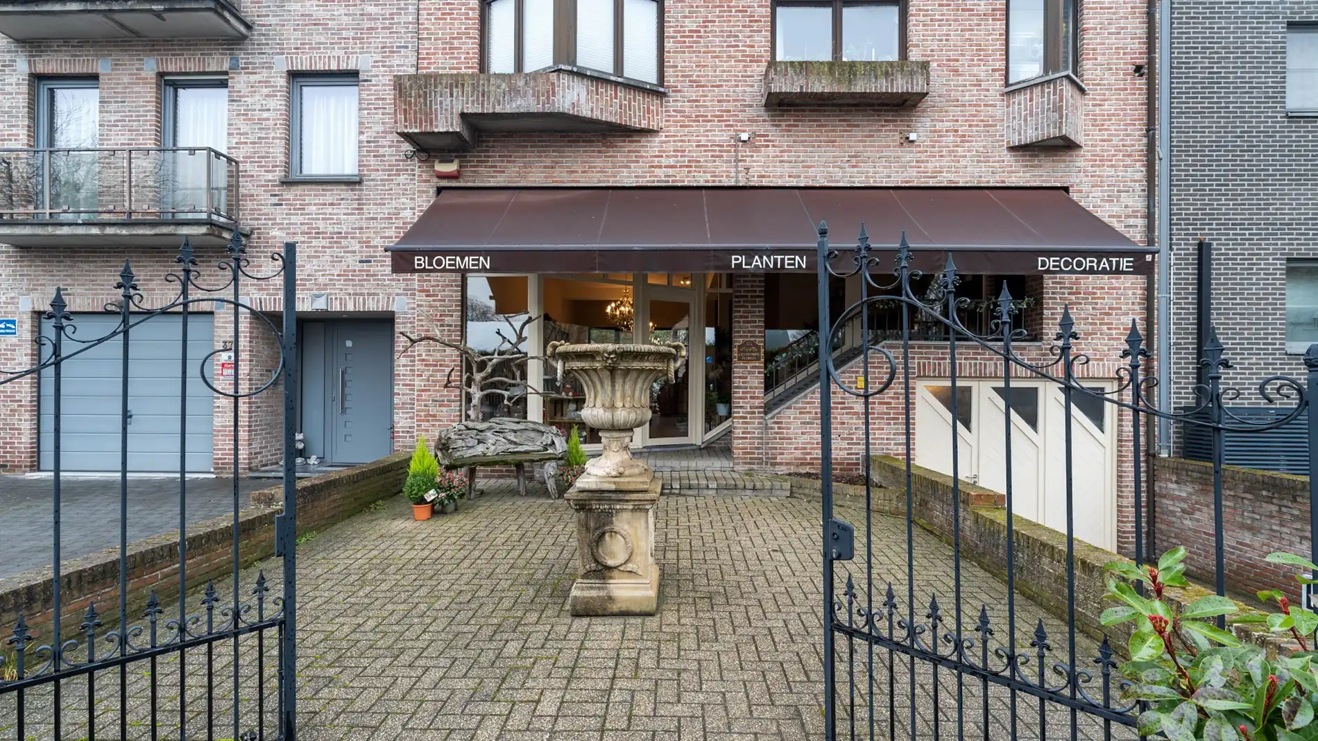 KESSEL-LO Handelspand + garage  foto 2