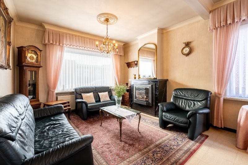 Halfopen bebouwing met 3 ruime slaapkamers foto 4