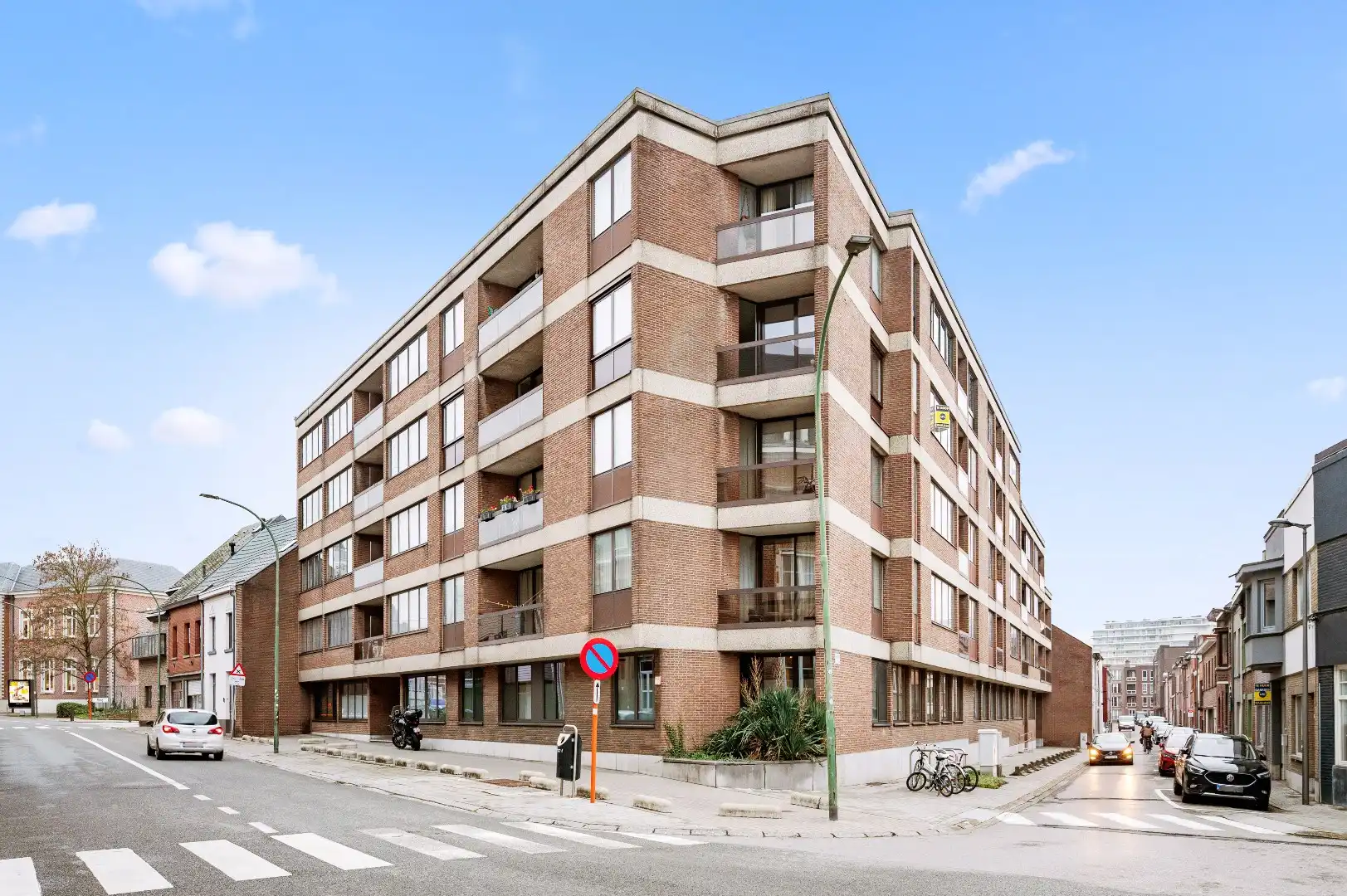 Instapklaar appartement te centrum Tienen foto {{pictureIndex}}