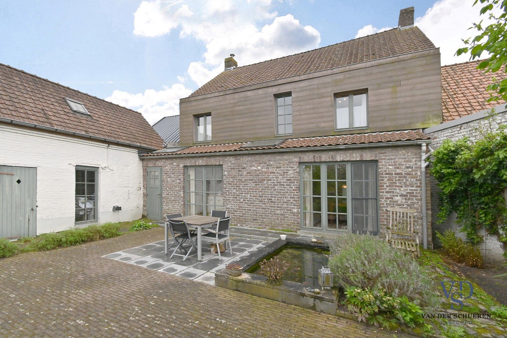 Charmante woning op royaal perceel van 1.618 m² foto 36