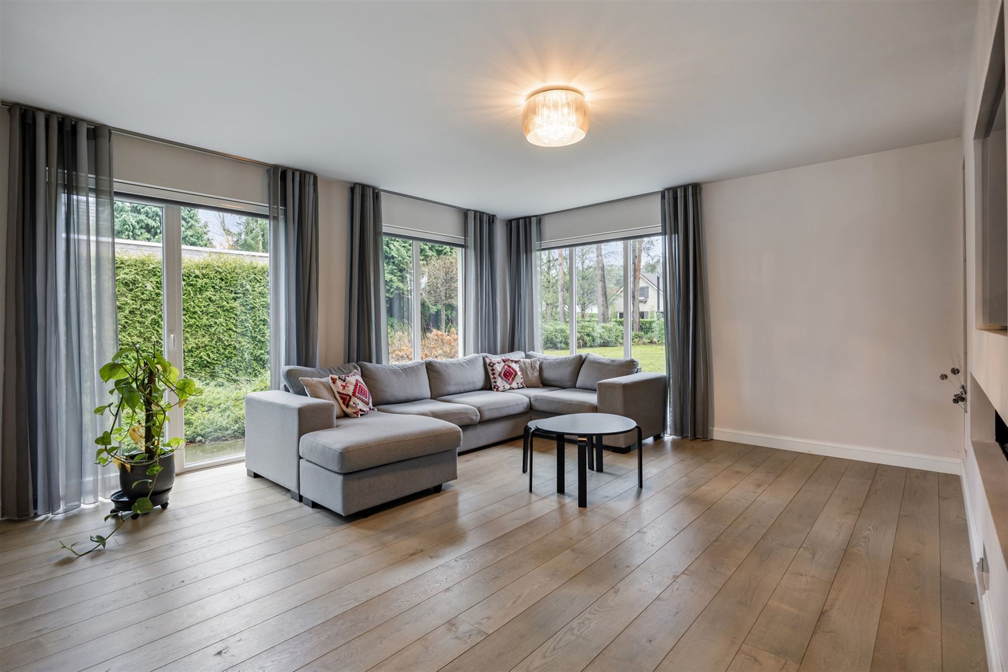 Bij NL grens residentiële villa met zwembad op 1.770 m²  foto 8