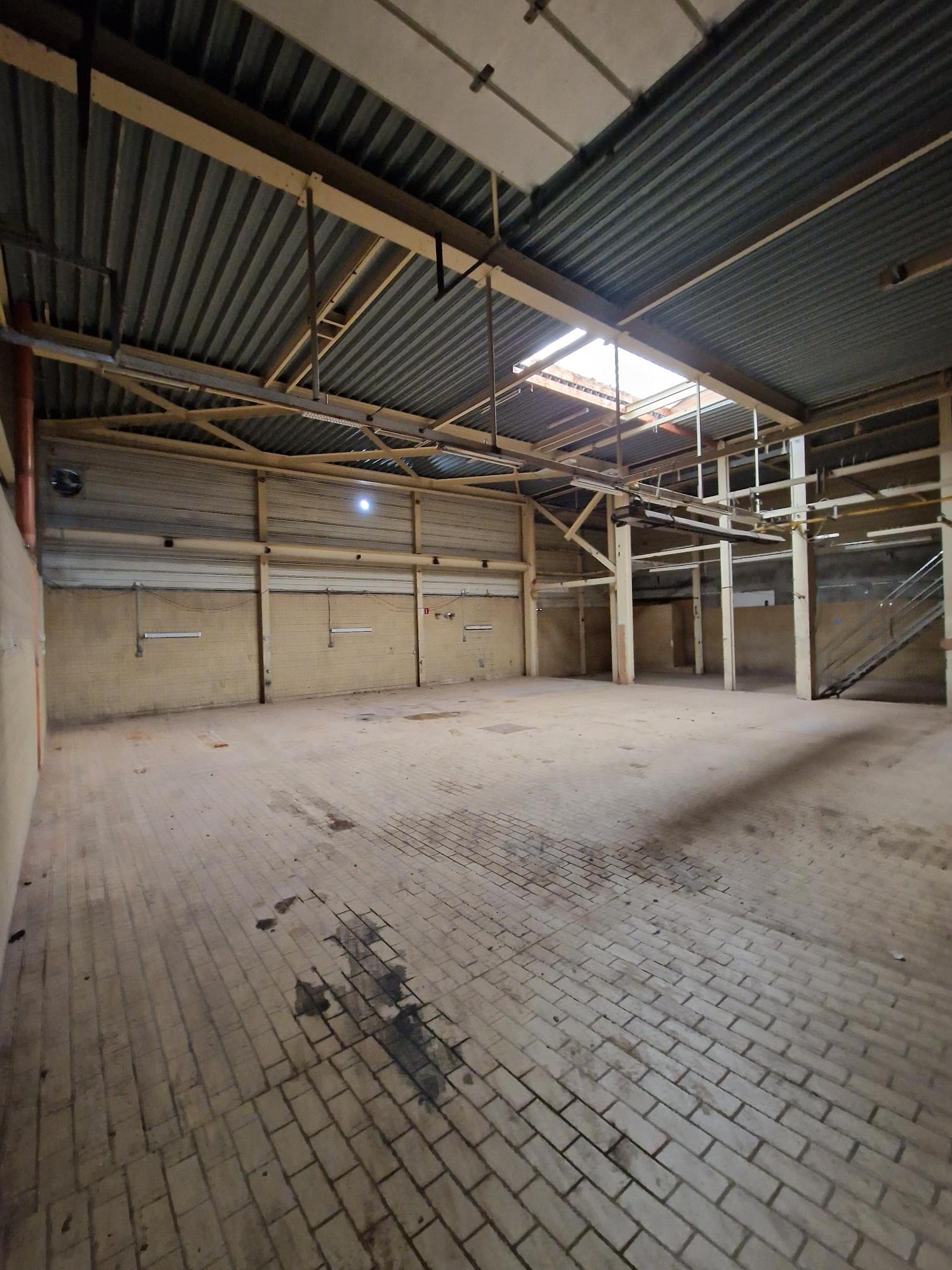 MAGAZIJN UNIT 2 1.400 m2 foto 21