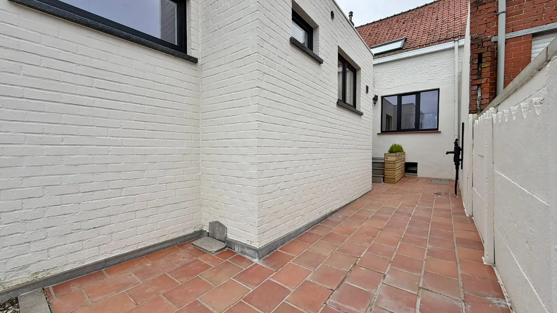 Zeer rustig gelegen & volledig vernieuwde woning te koop in het prachtige Heuvelland foto 18