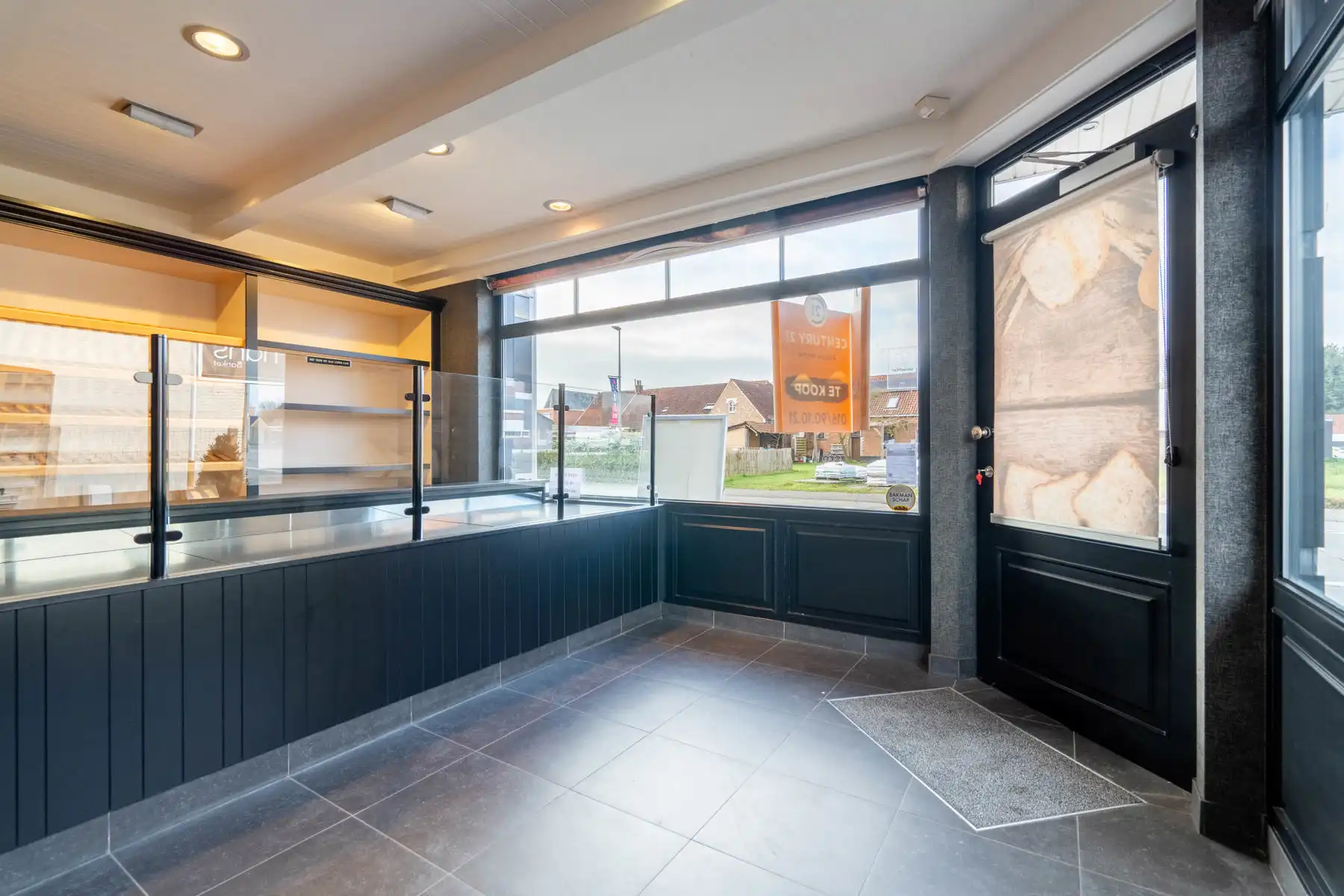 Huis met commercieel pand te koop in Grootlo! foto 2