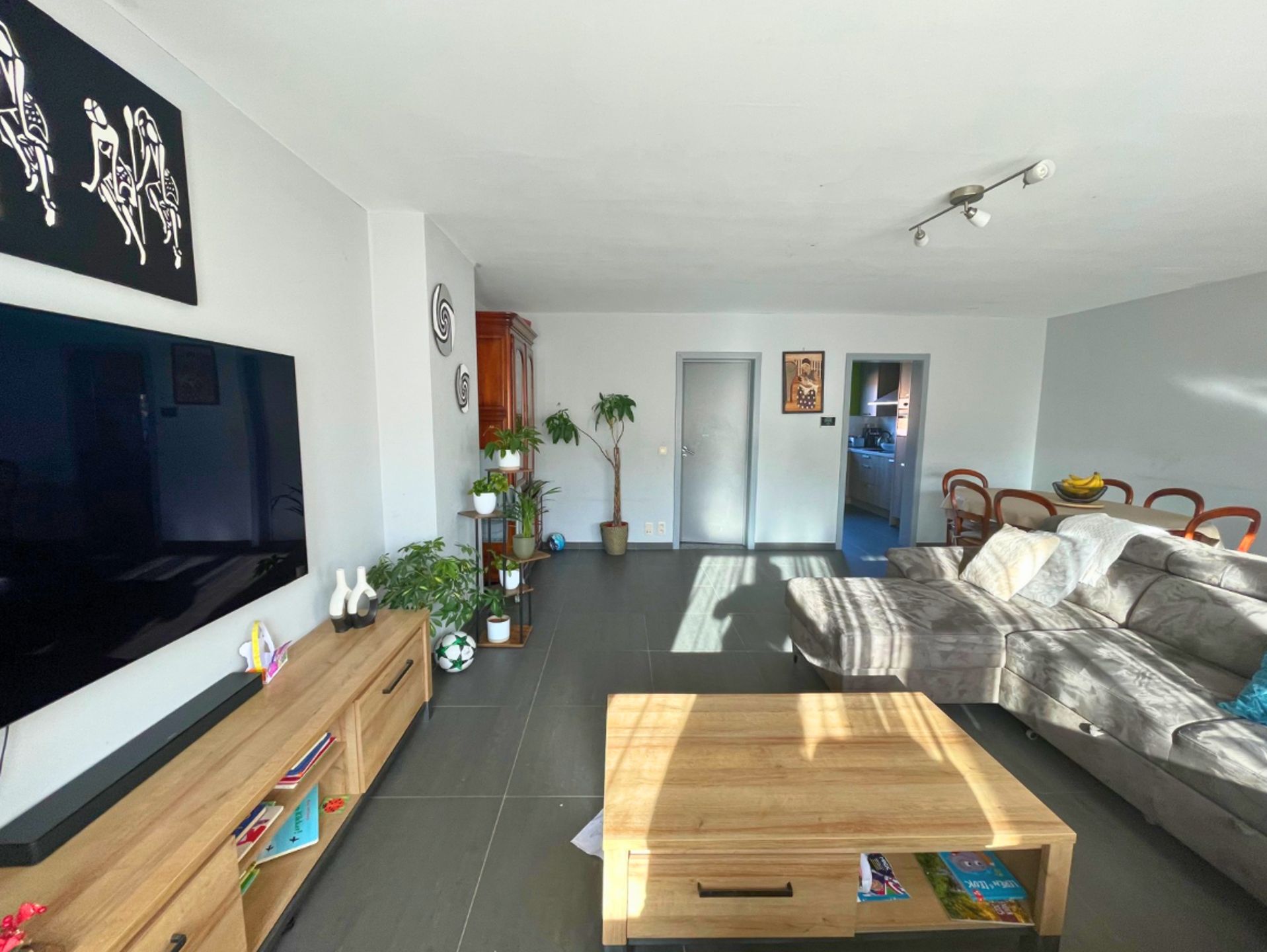 Appartementsgebouw op uitstekende locatie foto 3