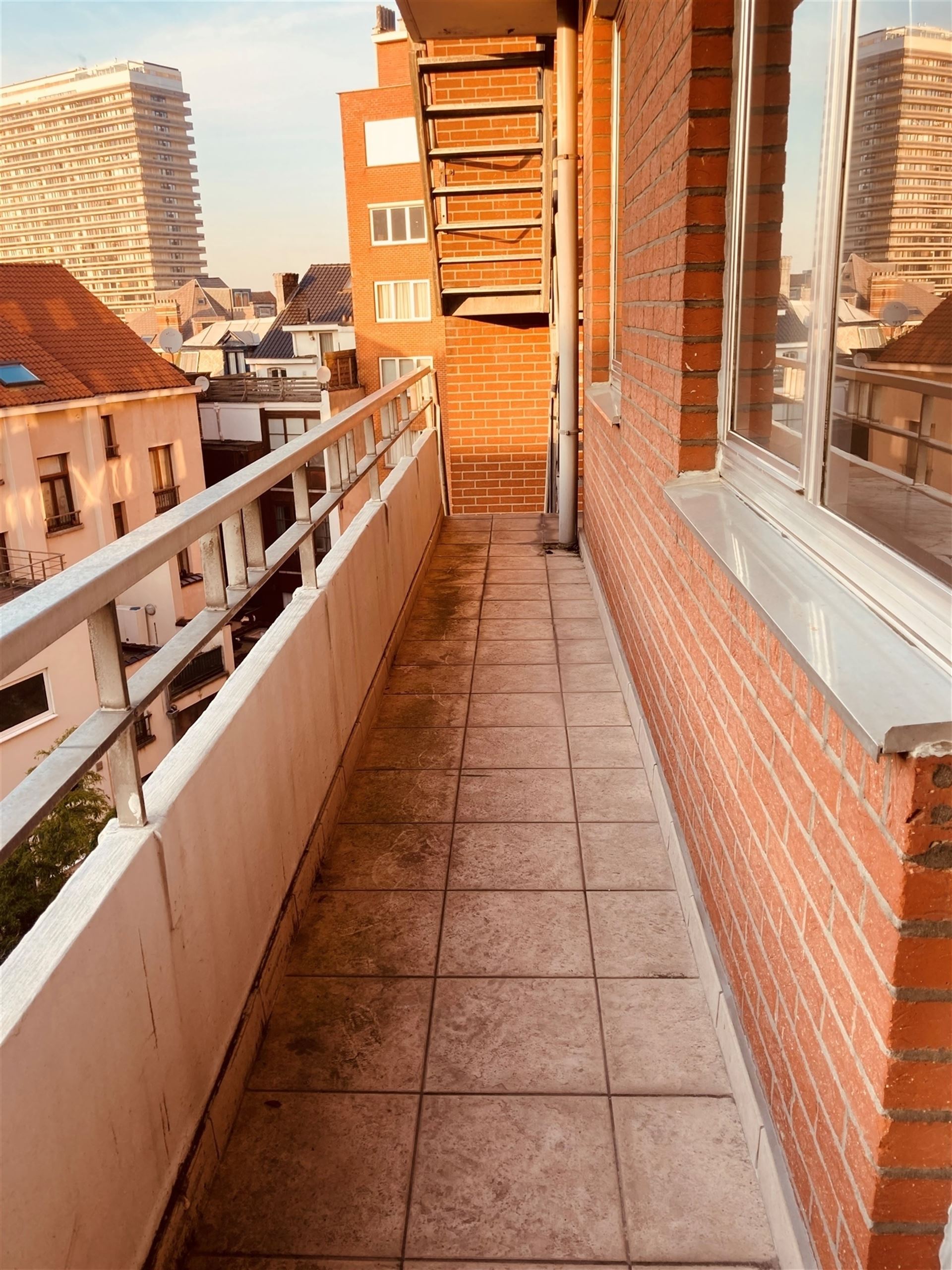 Mooi appartement op de 8de verdieping met een prachtig zicht op de Square foto 4