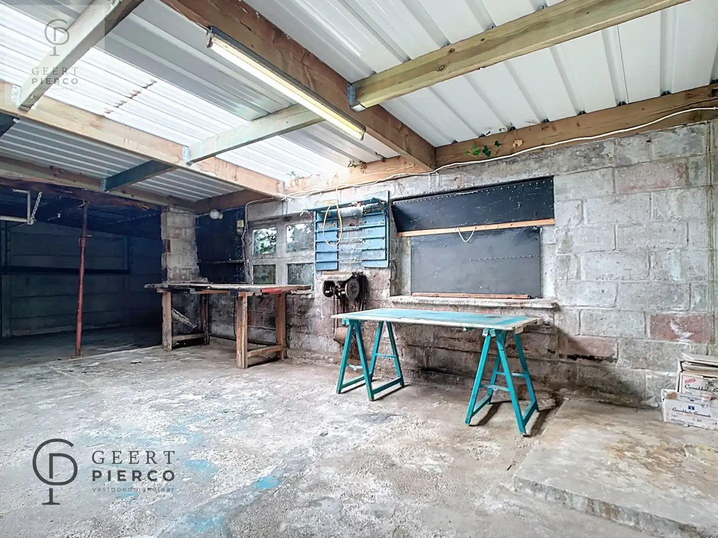 Deze te renoveren woning is gelegen in het landelijke Rumsdorp en dit op slechts enkele minuten rijden van Landen, Zoutleeuw en Tienen. foto 21