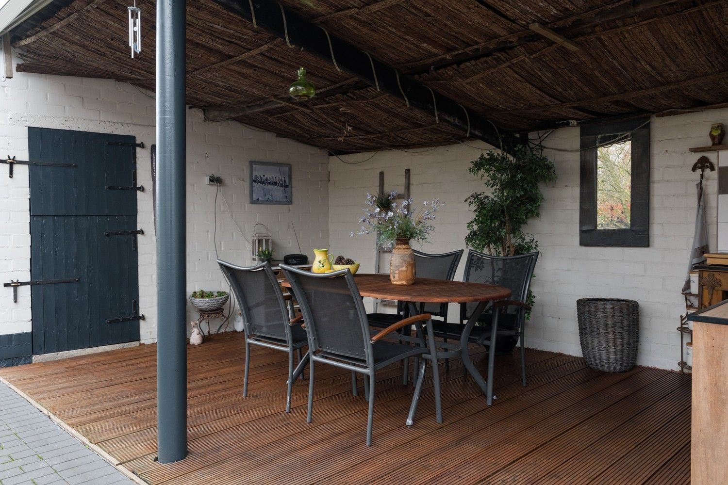 Vrijstaande woning met prachtig uitzicht op weilanden, rustige ligging nabij de Nederlandse grens! foto 44