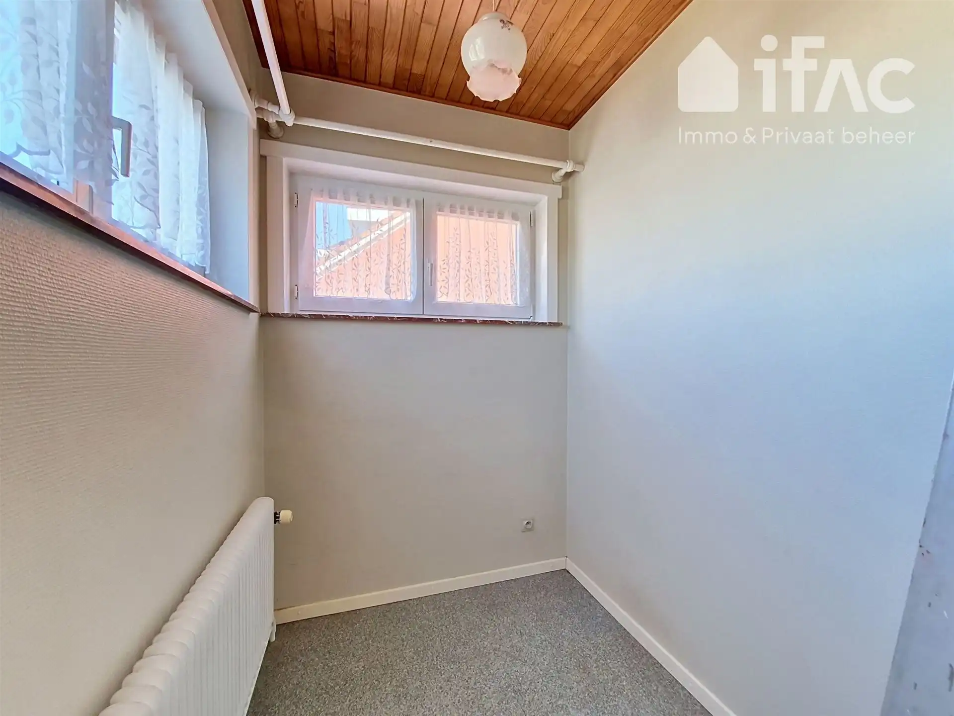 Mooi 3-gevel woning in centrum met parking&garage op 4a70ca foto 20