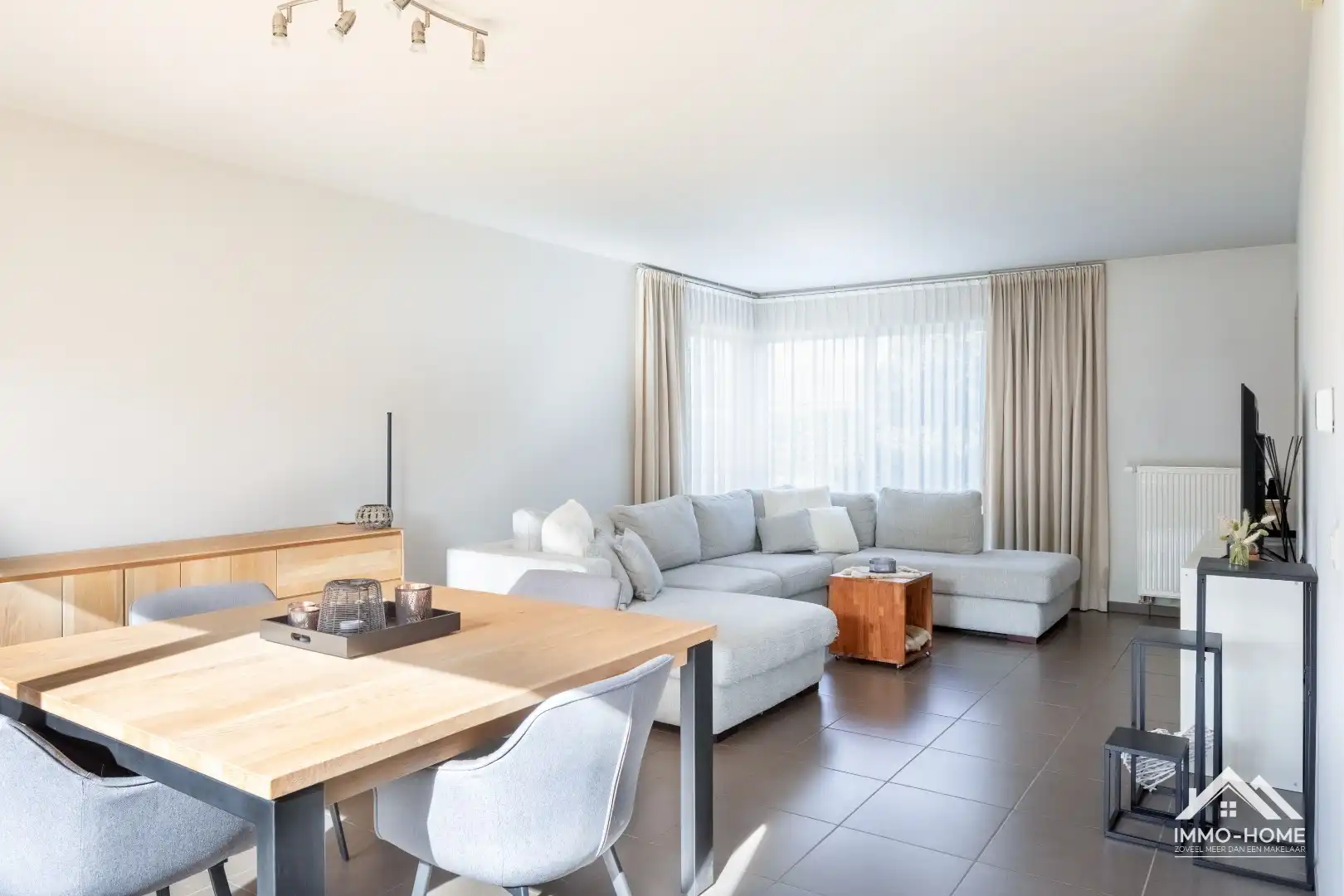 Perfect instapklare woning op een topligging in Lochristi! foto 8