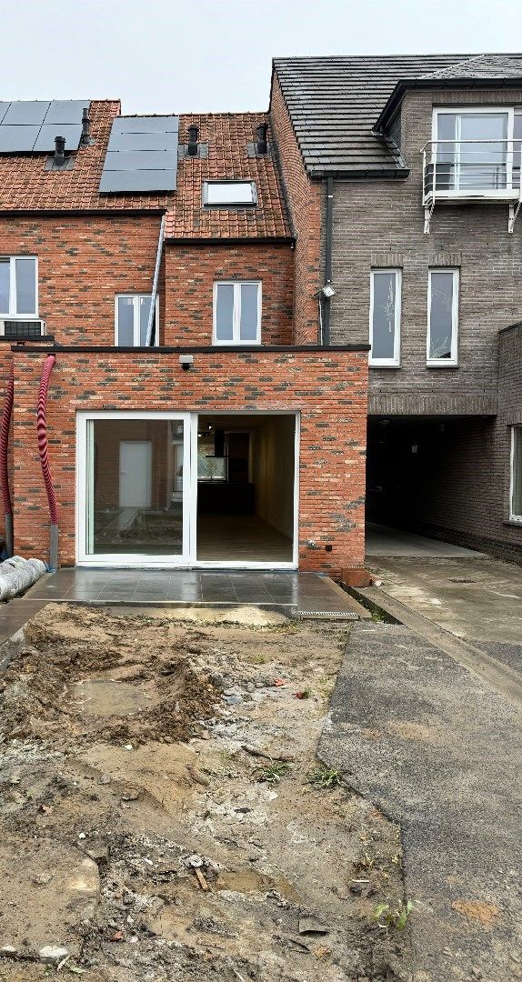 Instapklare nieuwbouwwoning met 3 slaapkamers en garage te Bissegem foto 2