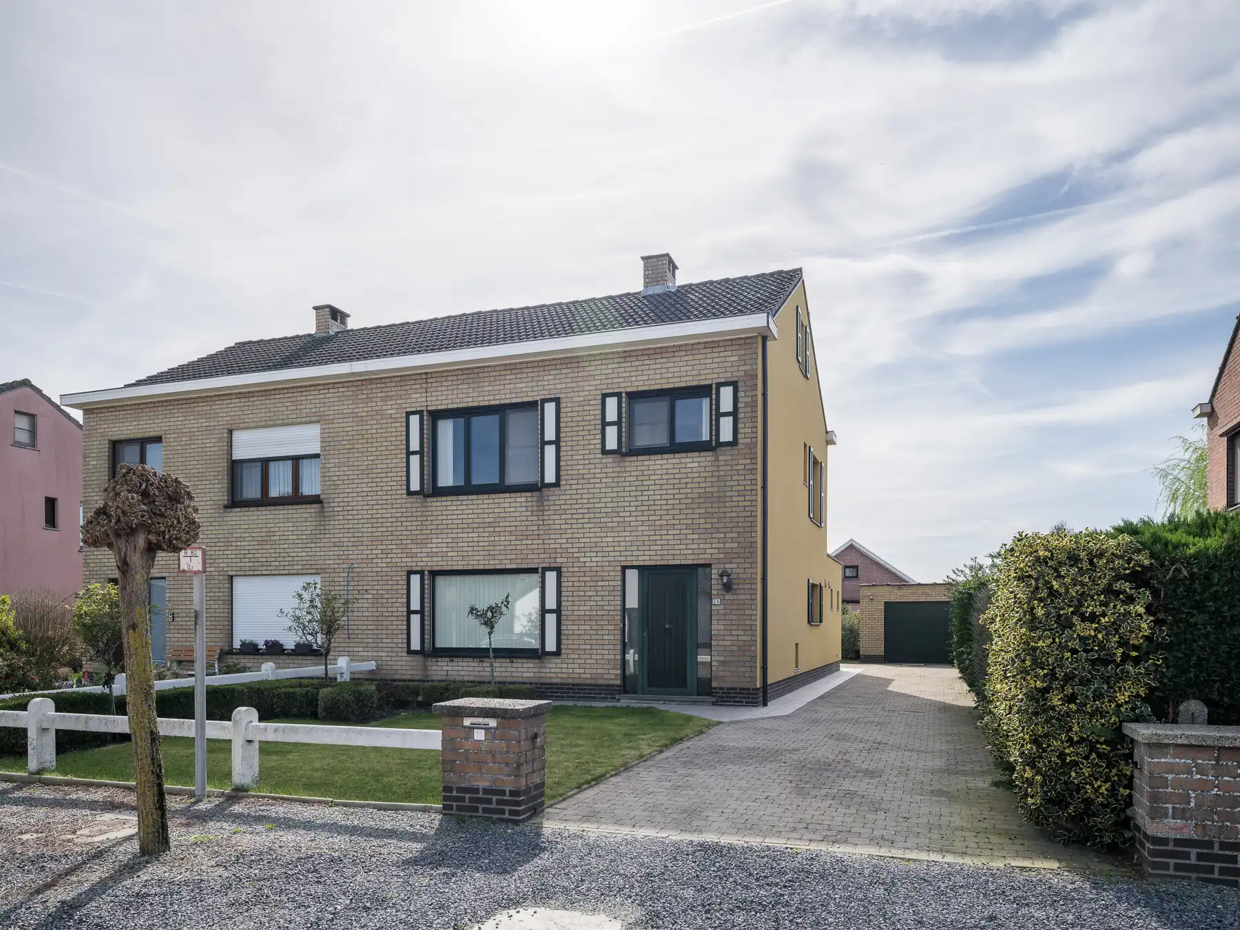 Goed onderhouden woning met tuin in gegeerde woonwijk foto 21