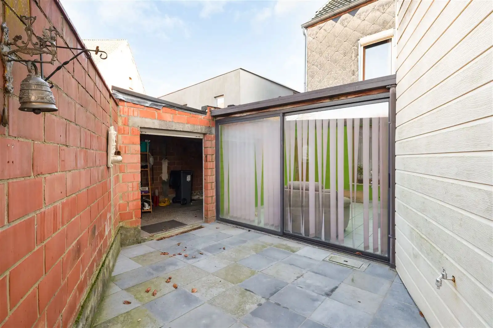 Gezinswoning met tuin en garage op 5are81 foto 22