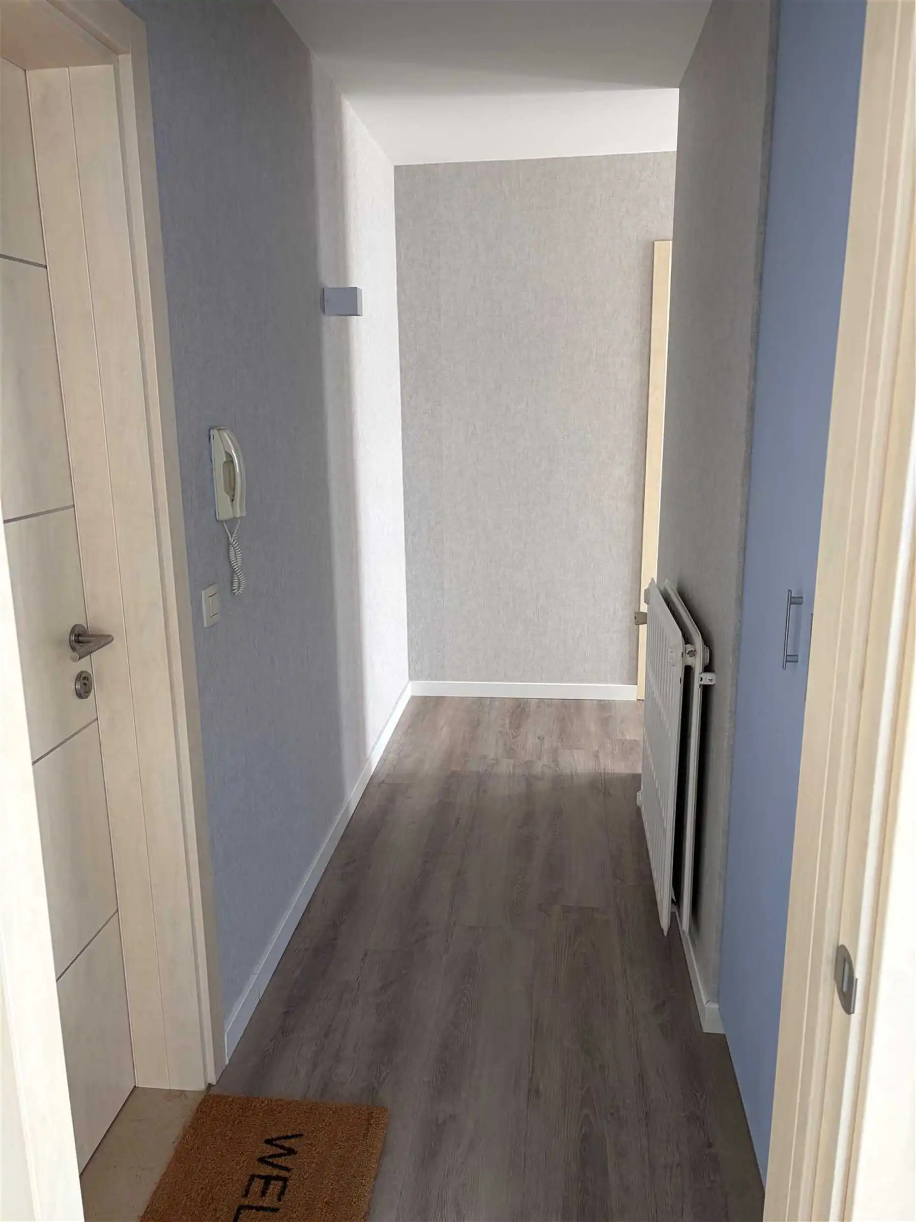 Gerenoveerd 2 slk app en kelder in rustige woonwijk. foto 7