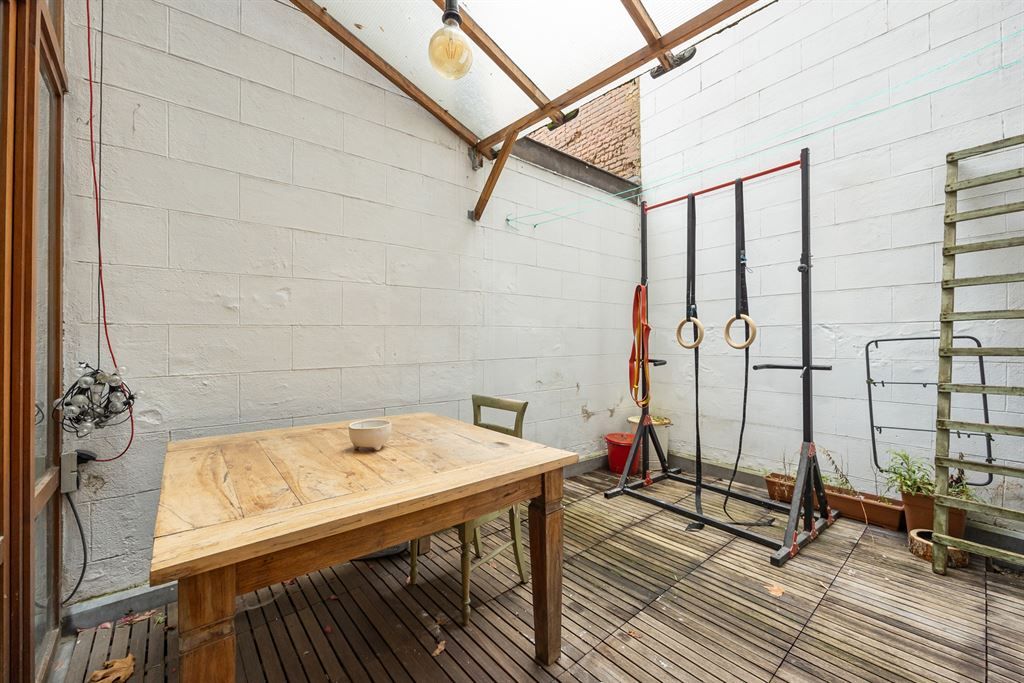 Karaktervol appartement met stadskoer foto 6