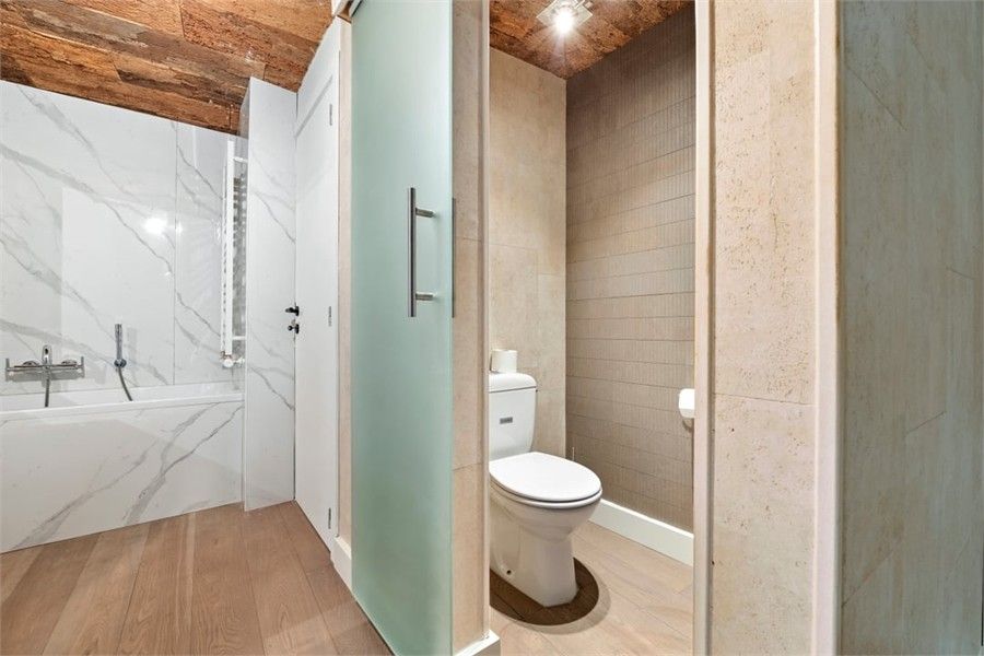 RUIM INSTAPKLAAR APPARTEMENT MET RUIM TERRAS IN HET CENTRUM VAN SINT-TRUIDEN foto 25