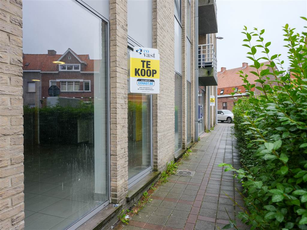 Zeer centraal gelegen gelijkvloerse kantoorruimte (117m²)  te Tielt foto 9