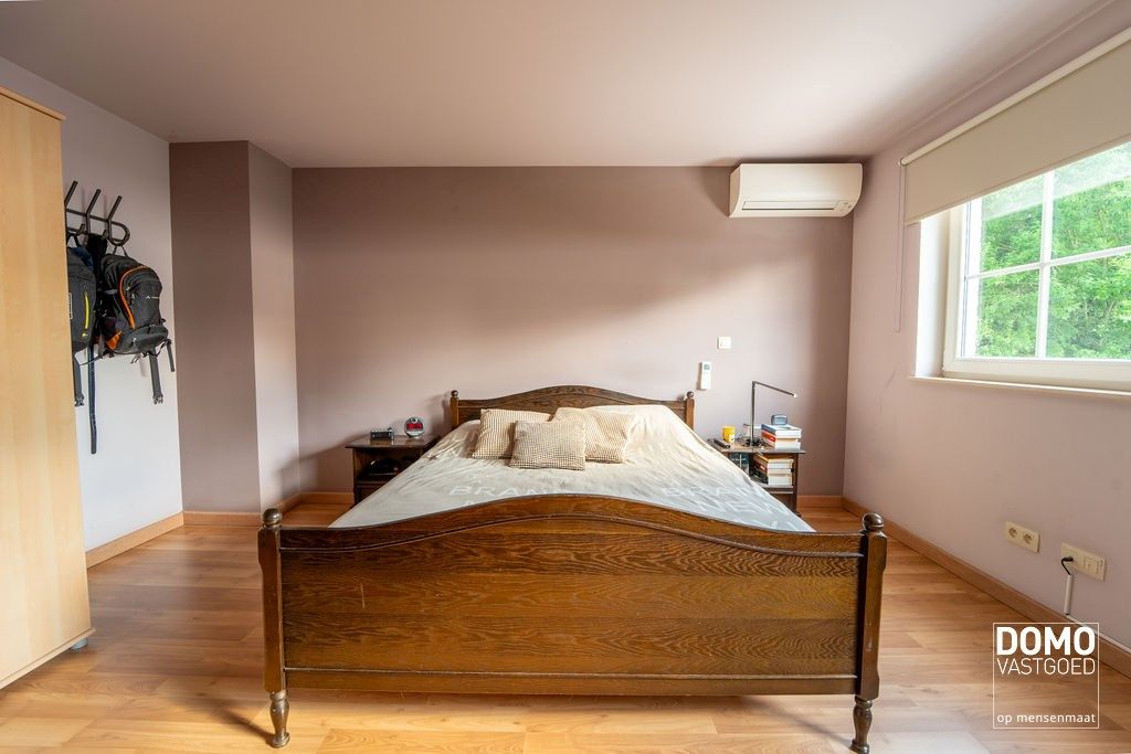 Ruime villa met paardenaccommodatie gelegen te Herk-de-Stad - EPC-label: B - Bewoonbare vloeroppervlakte: 296m² foto 10