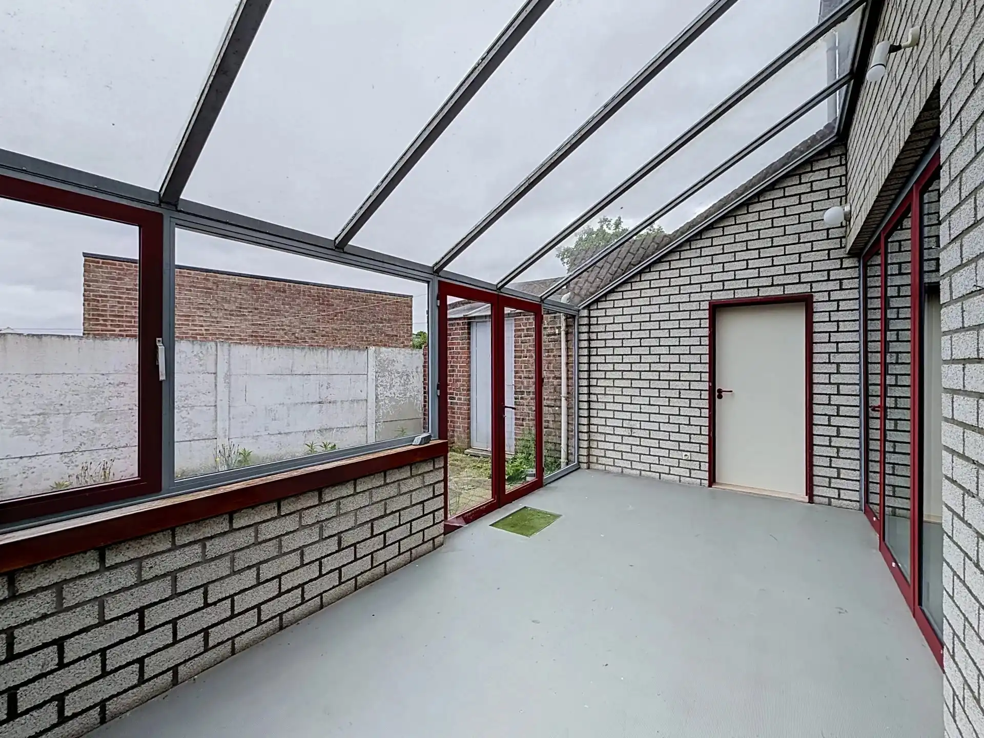 Verrassend ruime woning met 4 slaapkamers en mogelijke praktijkruimte foto 9