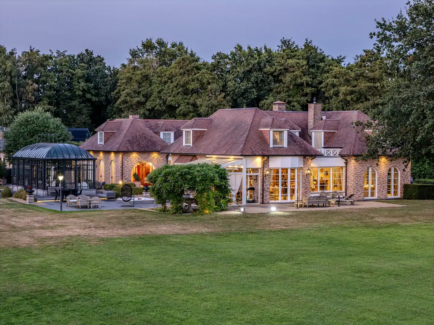 Exclusief landgoed op ± 2 hectare, grenzend aan natuurgebied De Wijers foto 2