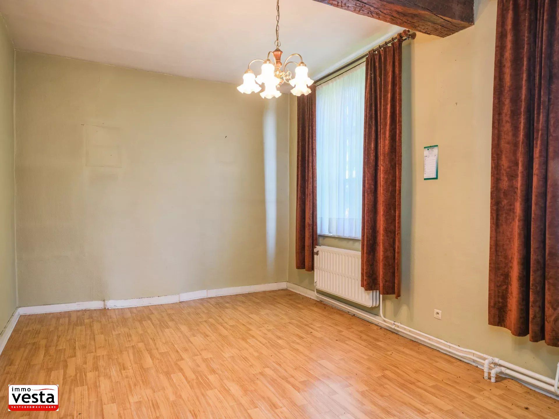 Voormalige pastorie met tal van mogelijkheden foto 23