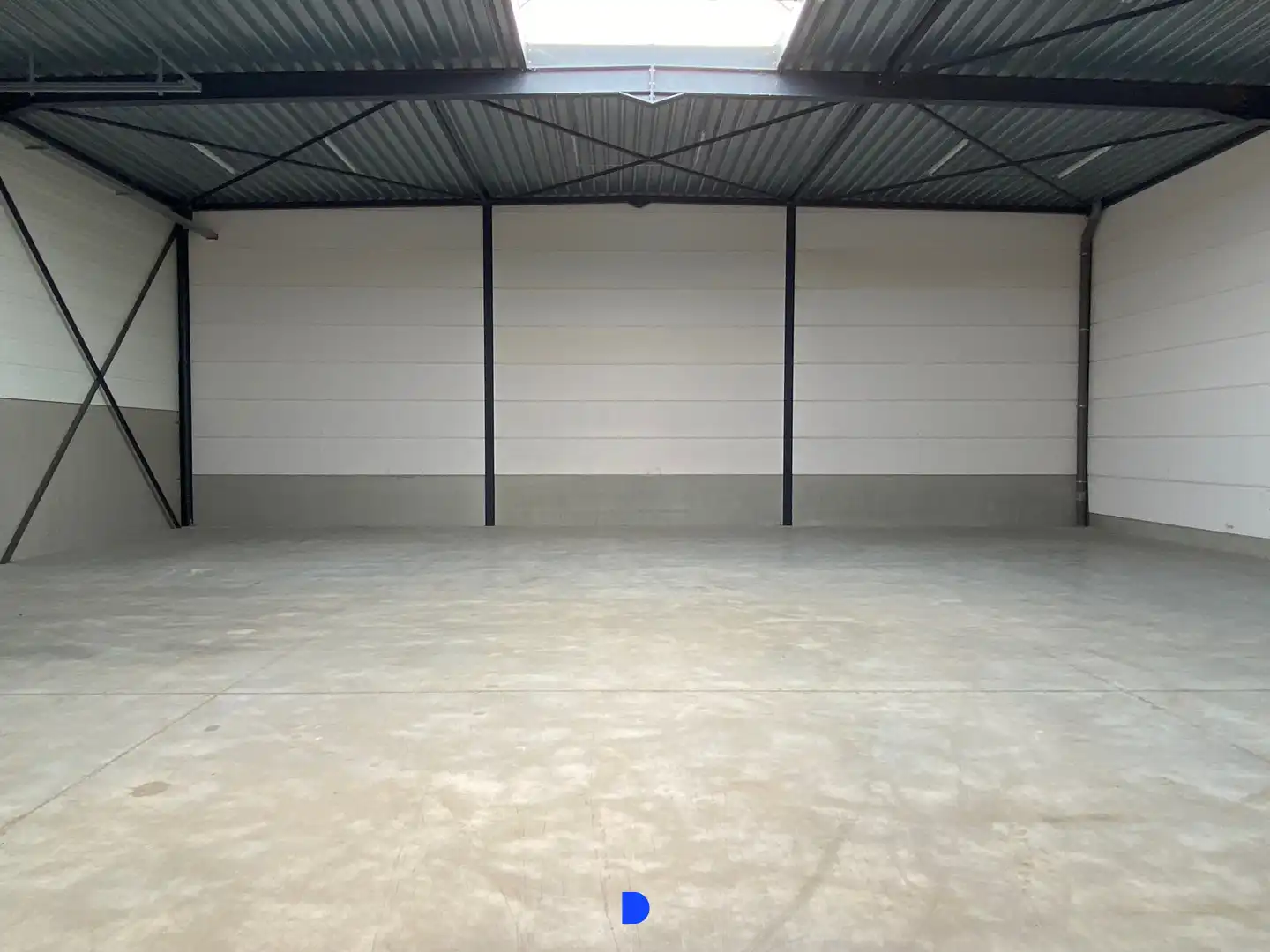 Verzorgd bedrijfsgebouw in Dadizele. foto 3