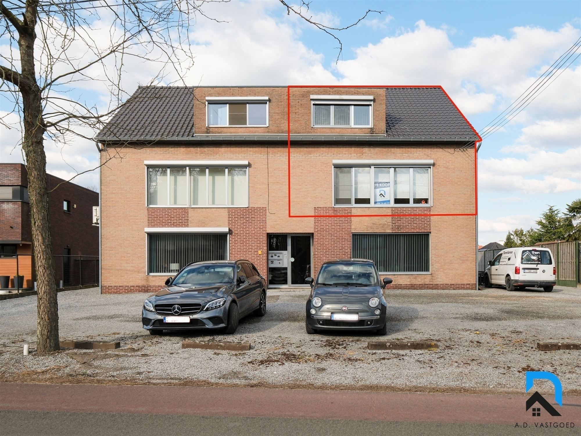 Ruim appartement met 3 slaapkamers en privé tuin foto 28
