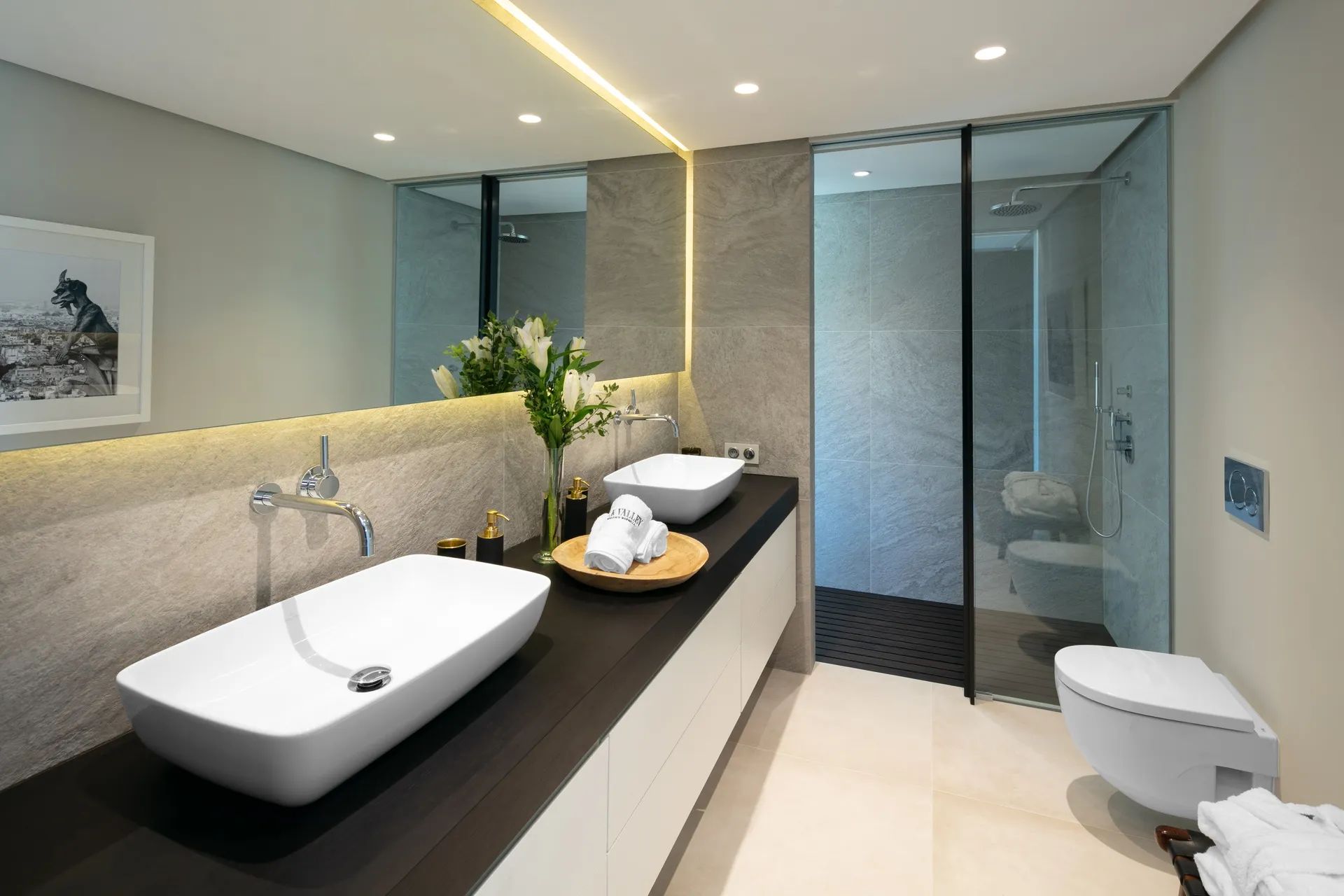 Een droomhuis voor wie op zoek is naar luxe, privacy en rust met een panoramisch zeezicht foto 15