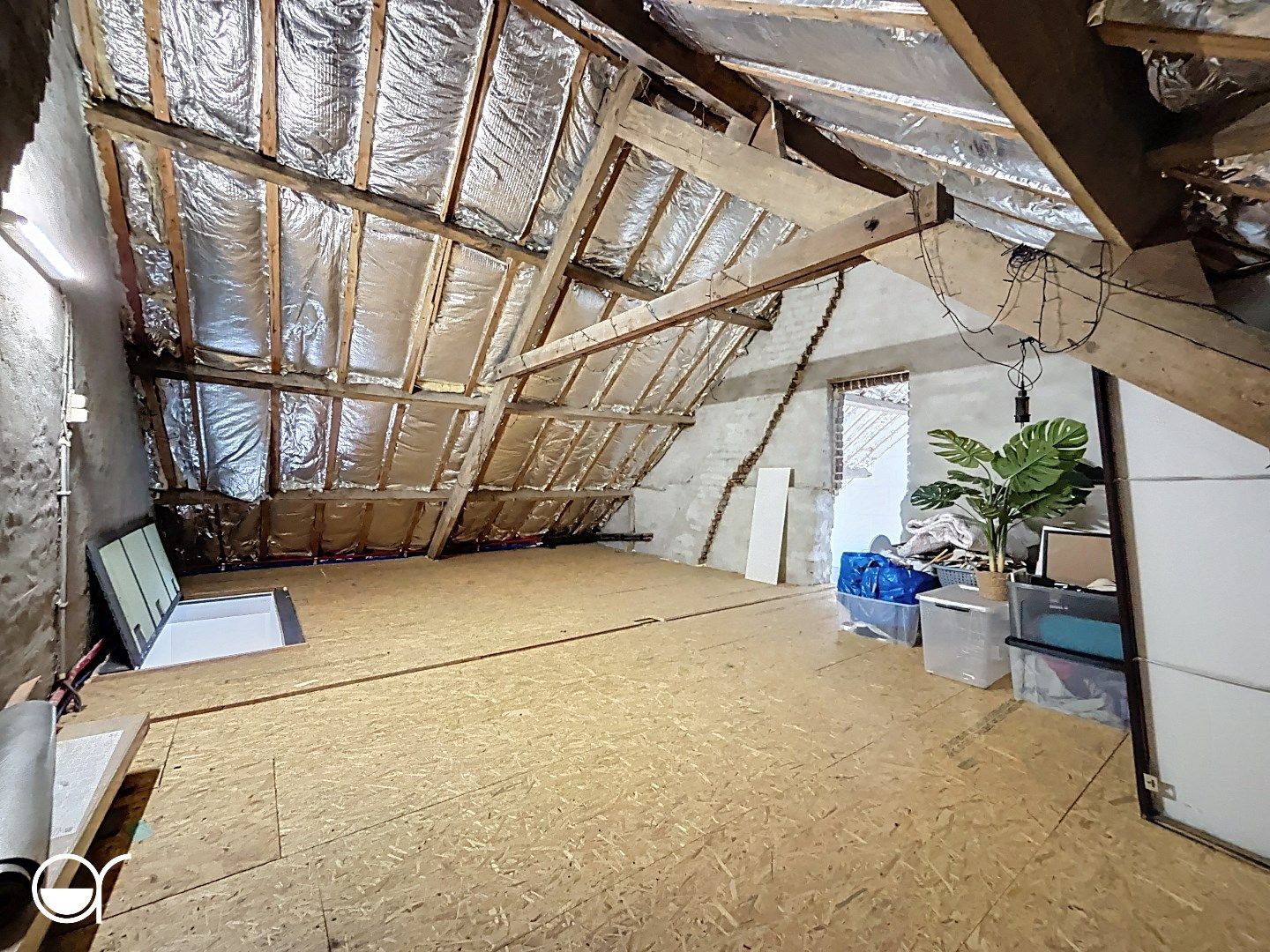 Instapklare gezinswoning met 3 slaapkamers, ruime garage en tuin in Smeerebbe-Vloerzegem foto 26