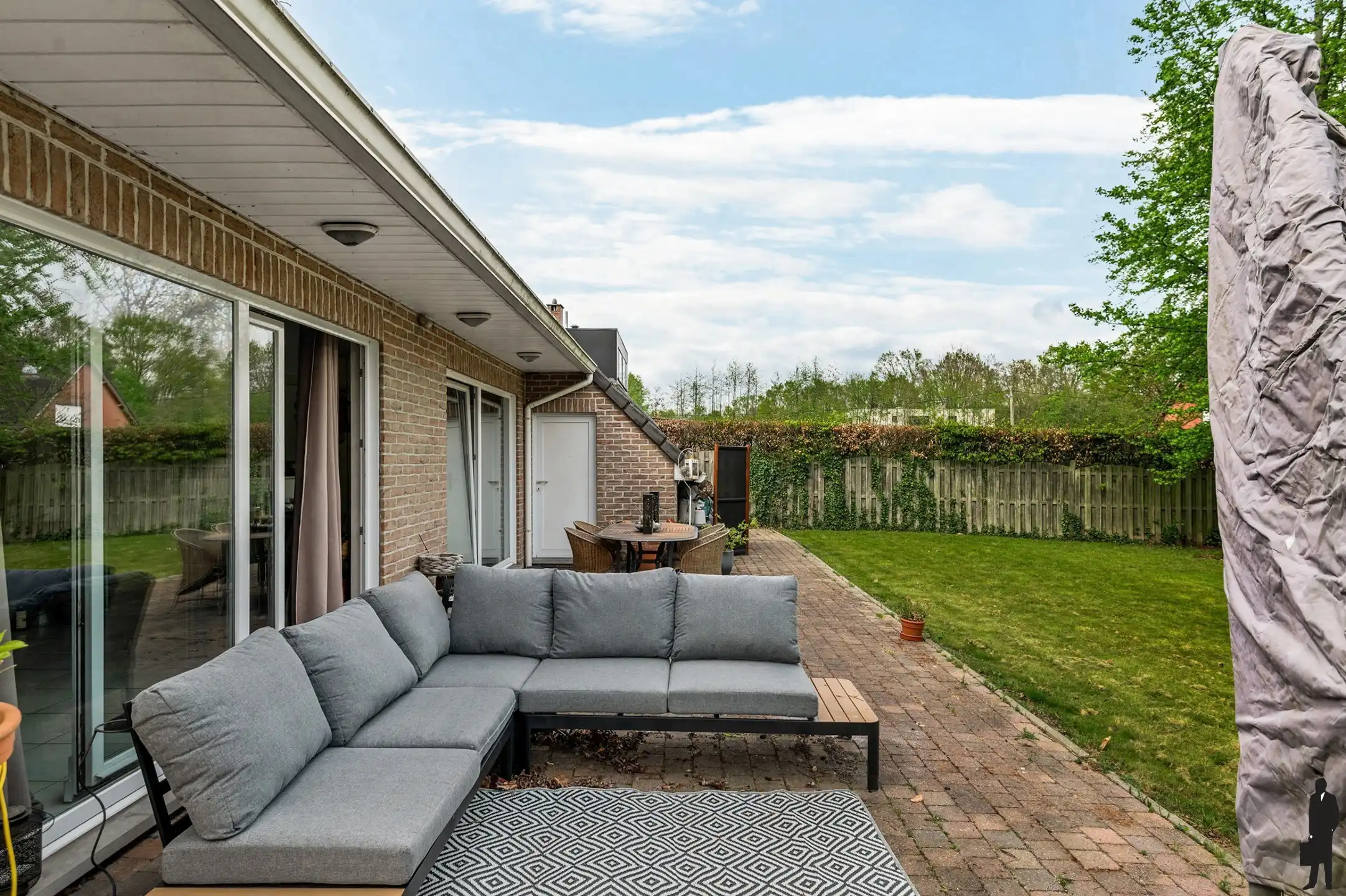 Ruime woning met 5 slpks, 2 badks en tuin met groenzicht foto 10