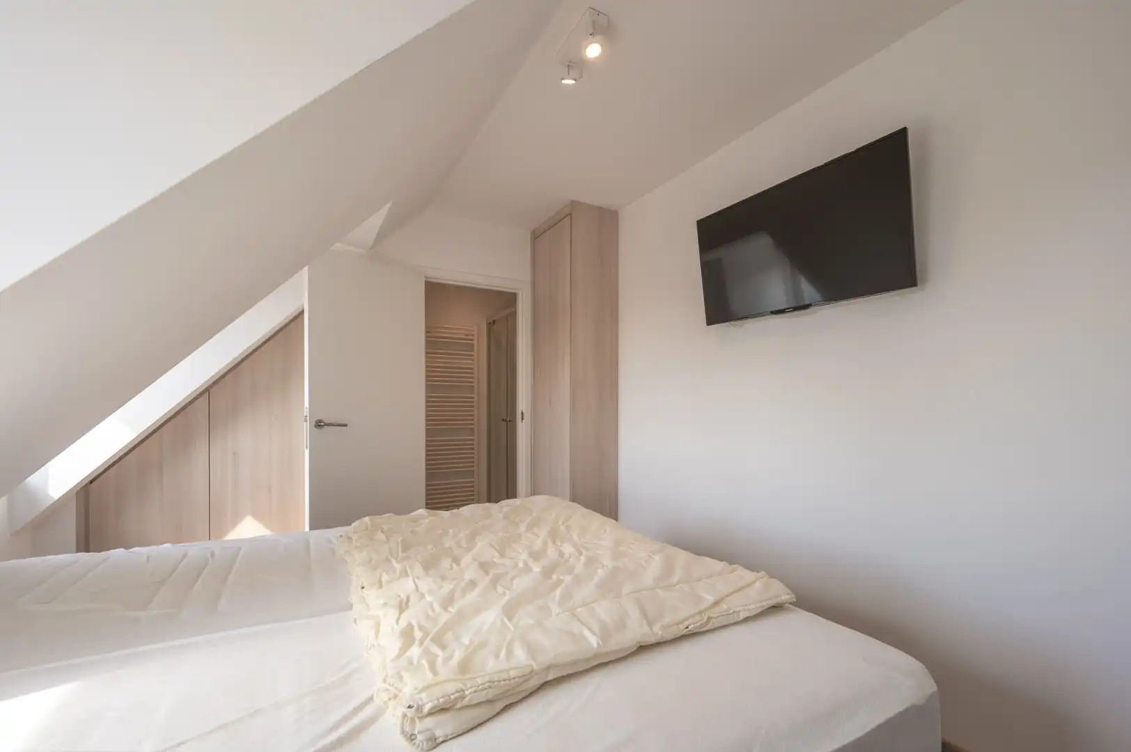Zonnig duplex-appartement met 3 slaapkamers & mog. garagebox. foto 22