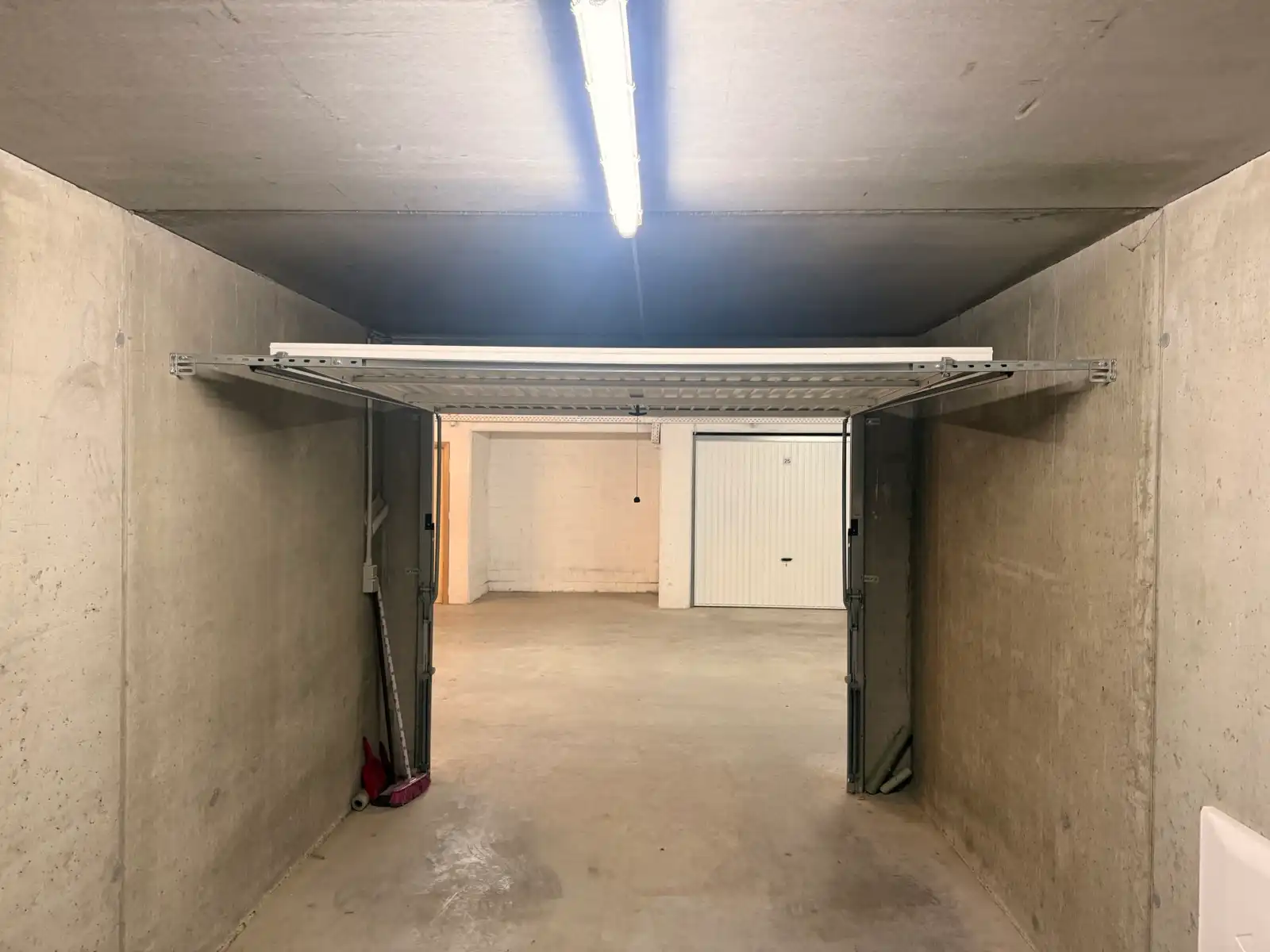 Garage te koop foto 3