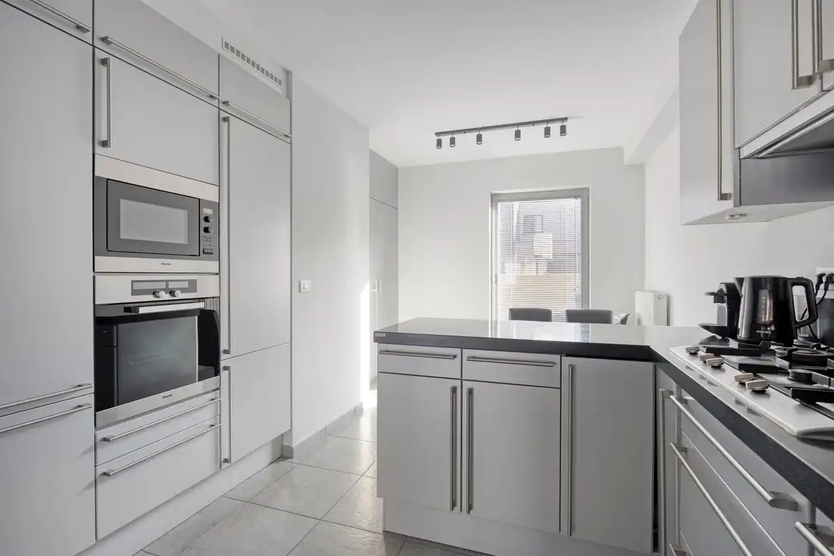 Trendy woning met dubbele garage foto 5