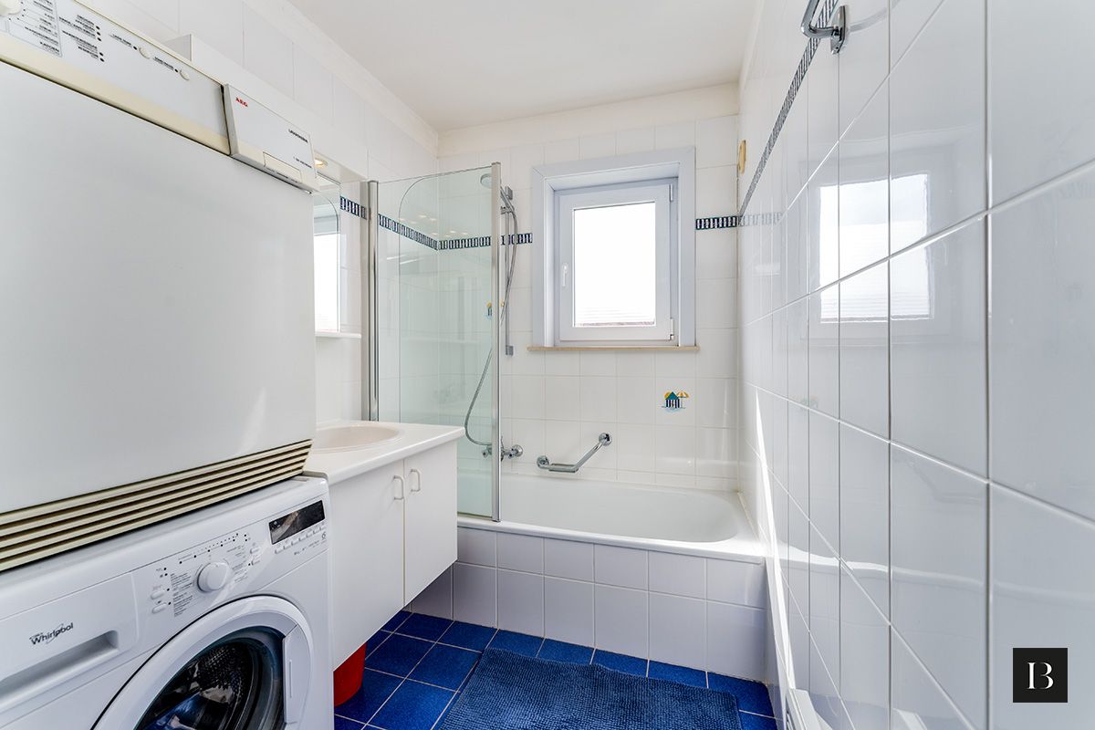 Zuidgericht 2-slaapkamerappartement met terras, dicht bij het centrum foto 8