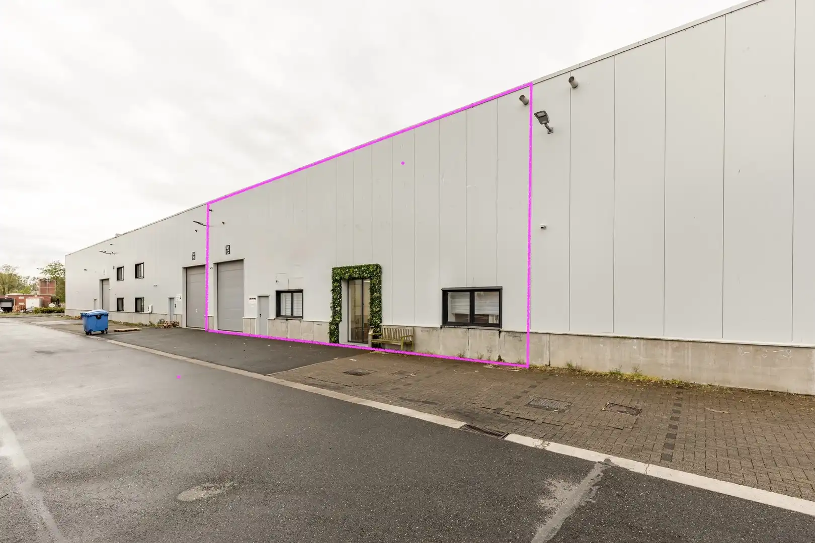 MODERNE KMO-UNIT VAN 512 m² MET KANTOOR – TOPLIGGING TE WILRIJK foto 22