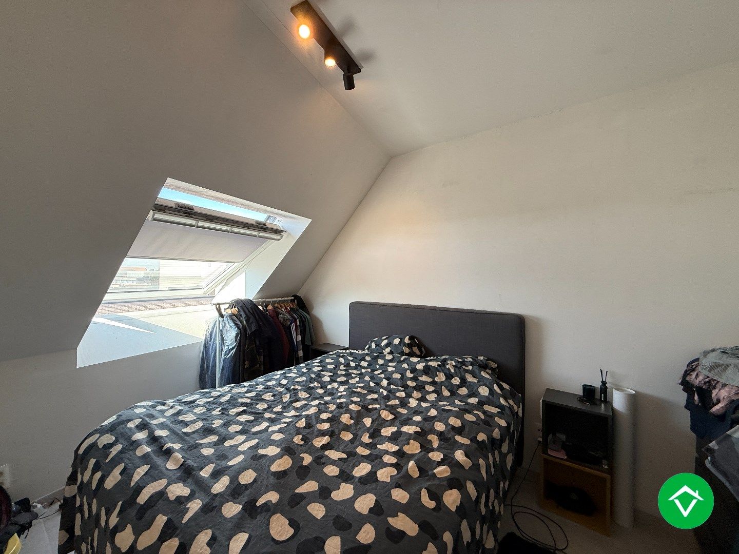 Prachtig dakappartement met twee slaapkamers, garage en twee terrassen met fenomenaal uitzicht te Roeselare foto 19