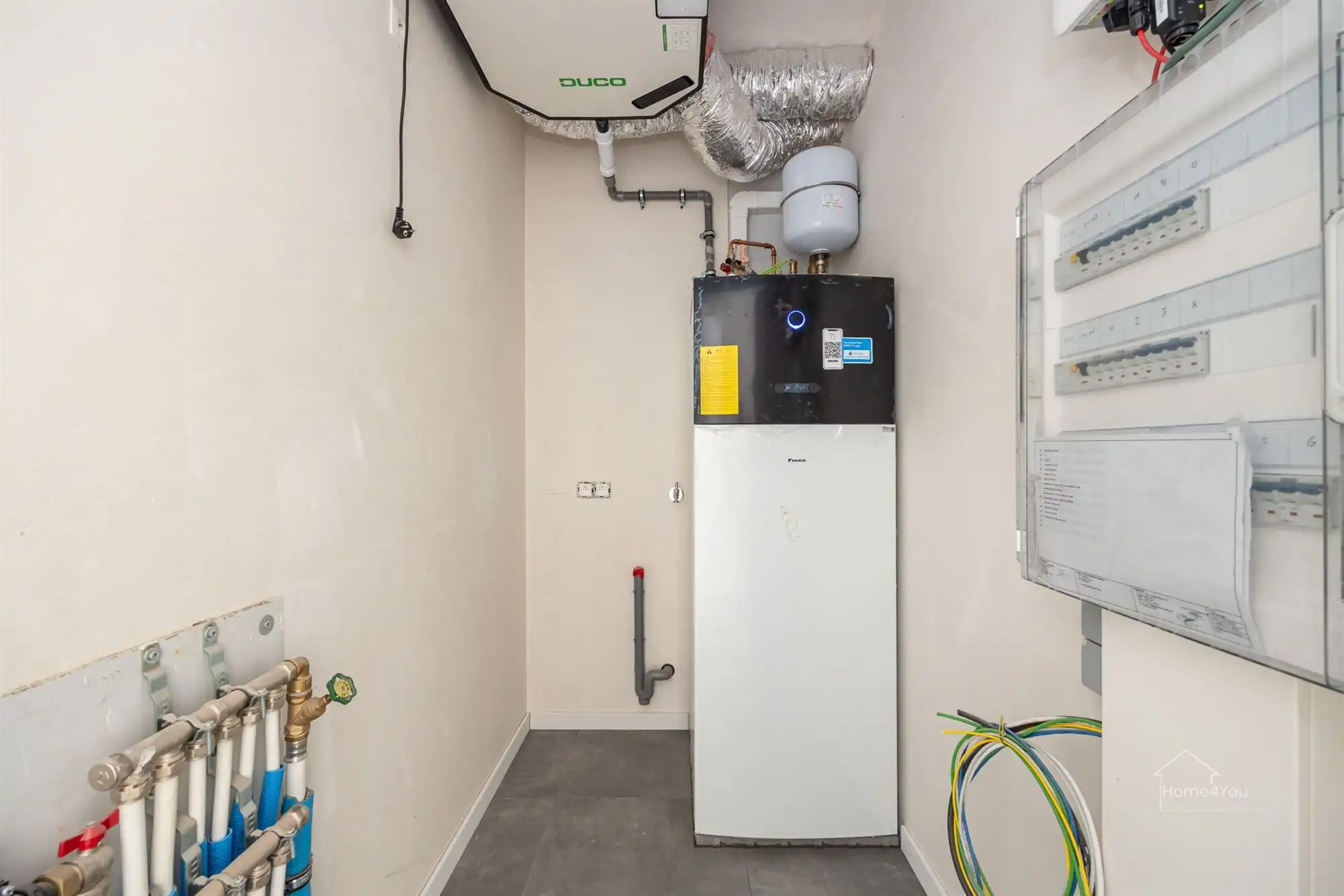 Nieuwbouw appartement met ruim terras foto 13