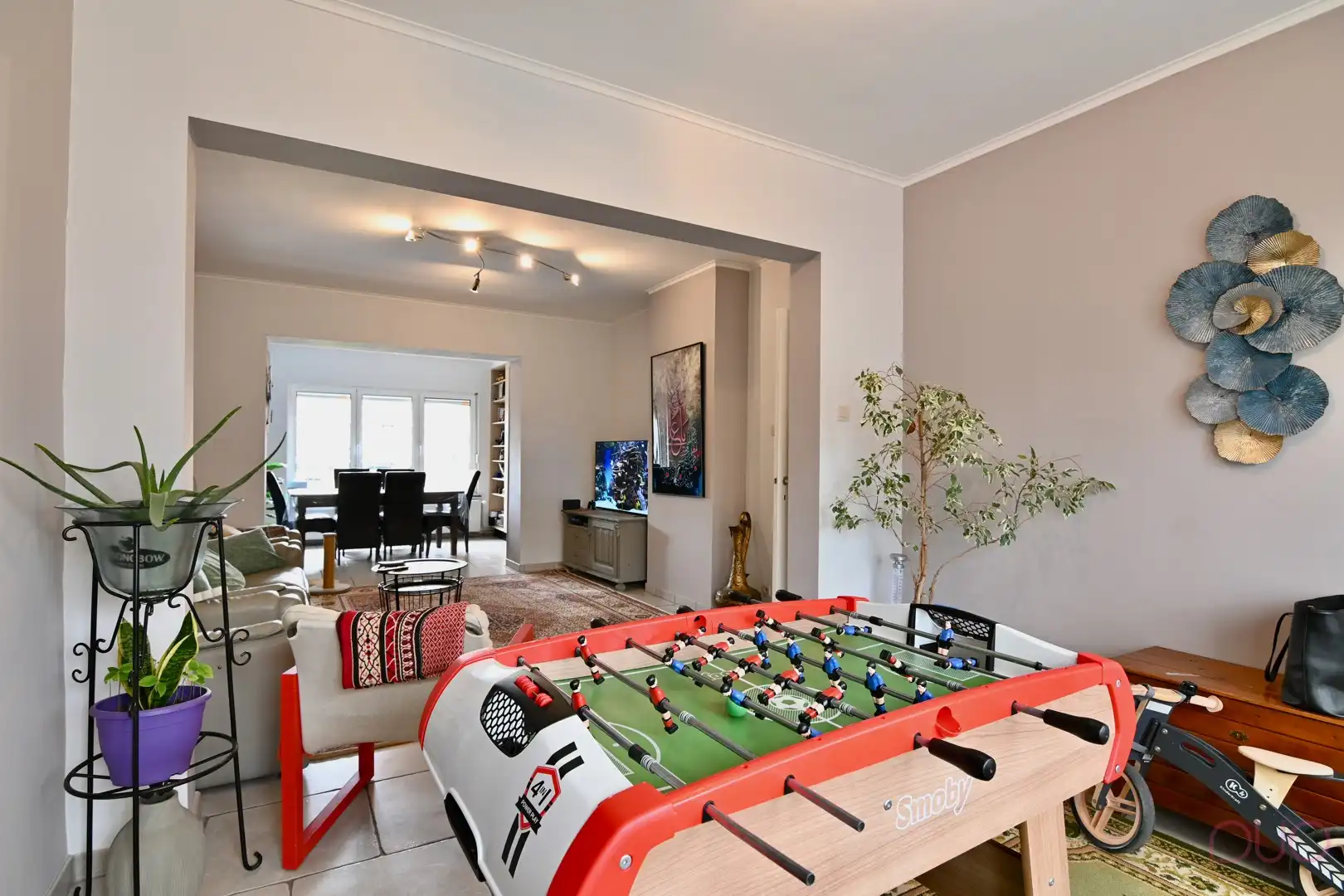 Leuke rijwoning met garage in een rustige kindvriendelijke buurt foto 8