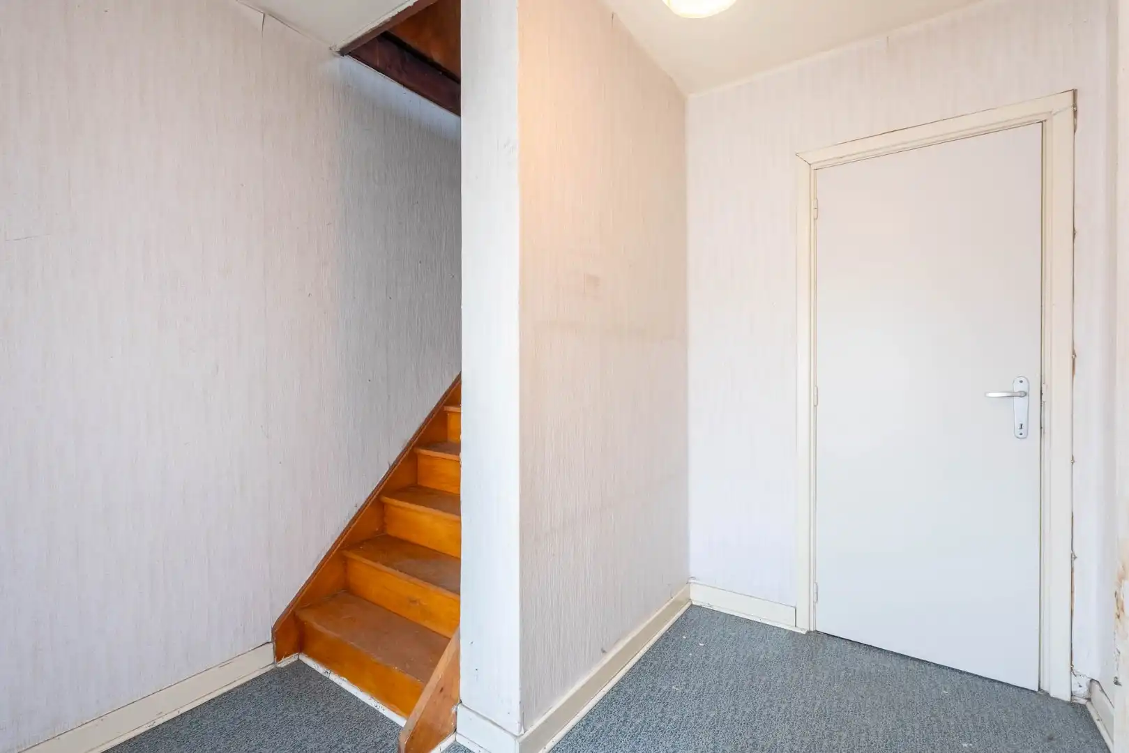 Charmante, te renoveren woning op een perceel van 9a14ca met ruime garage in achtertuin!  foto 22